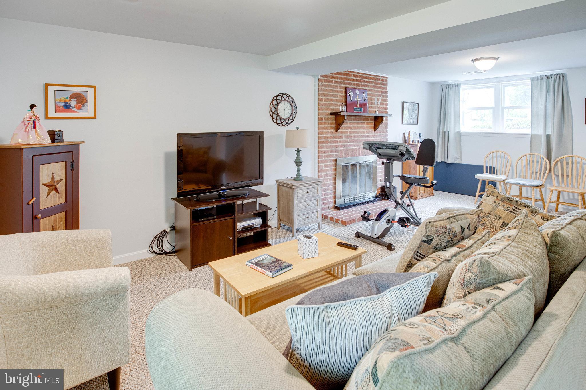 DALE CITY - Residential Lease