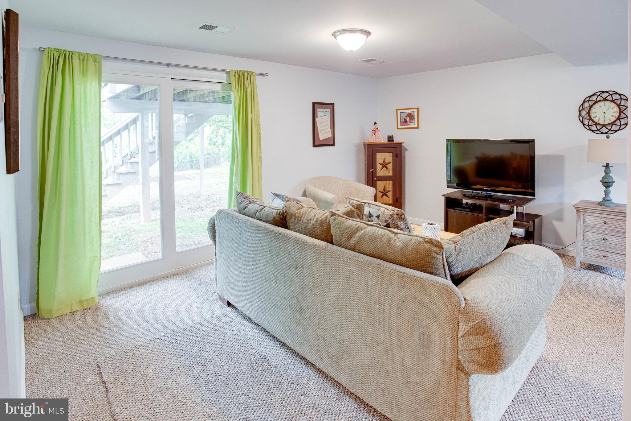 DALE CITY - Residential Lease