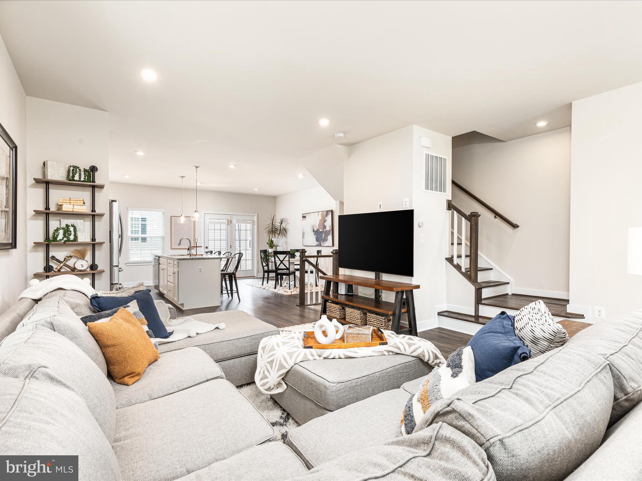 42590 ANTONIA TERRACE