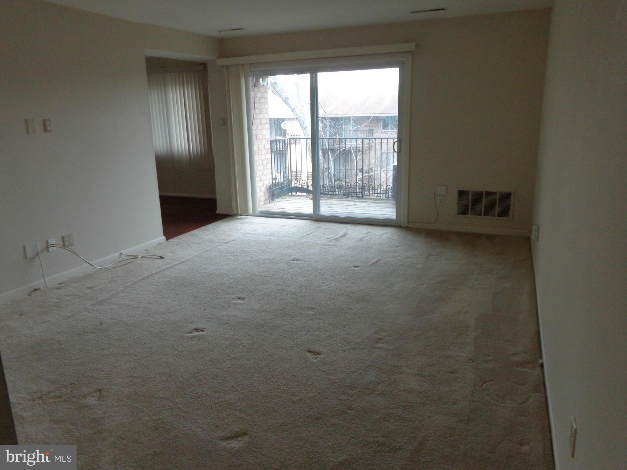 HERITAGE KNOLL - Residential