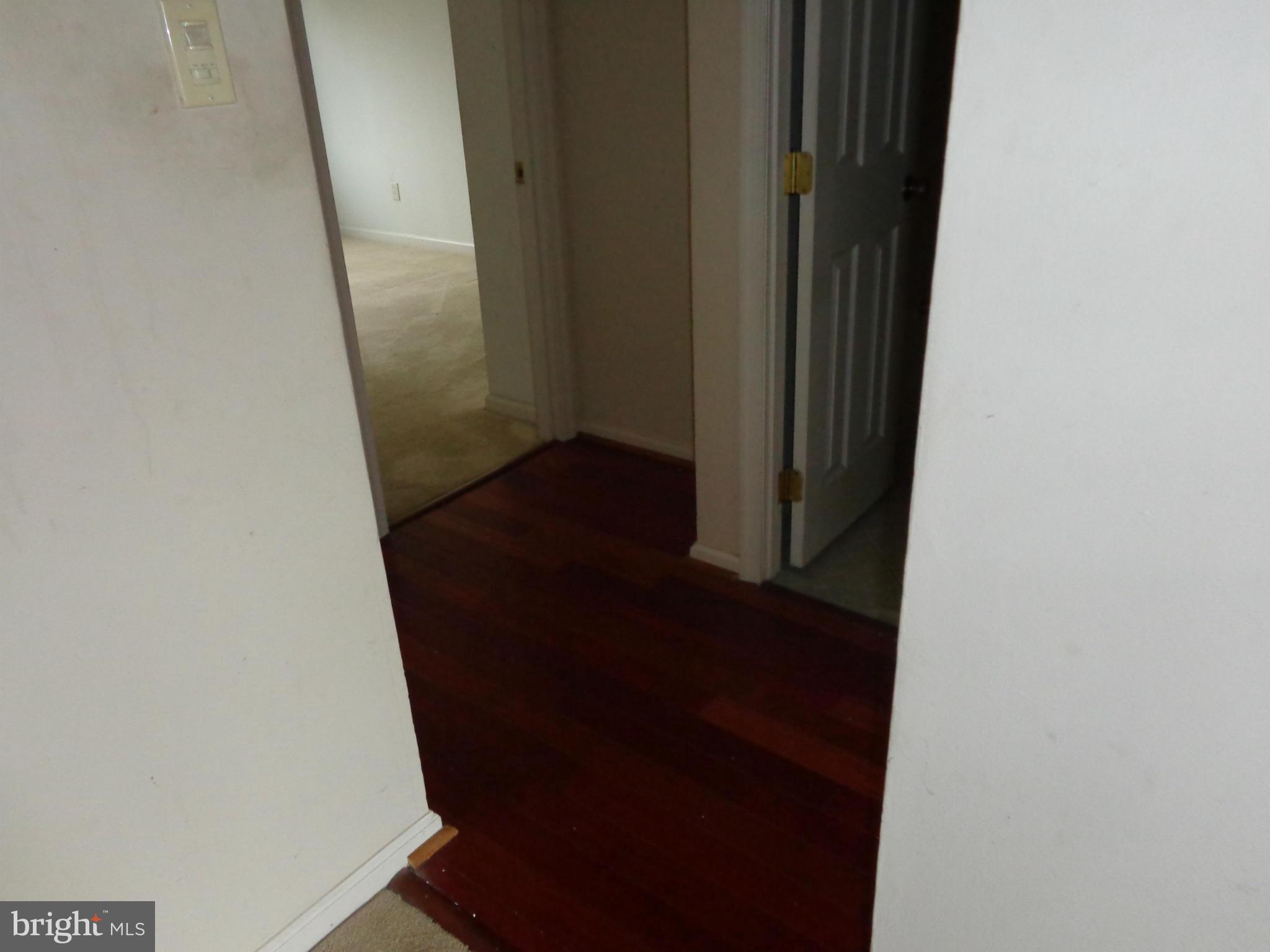 HERITAGE KNOLL - Residential