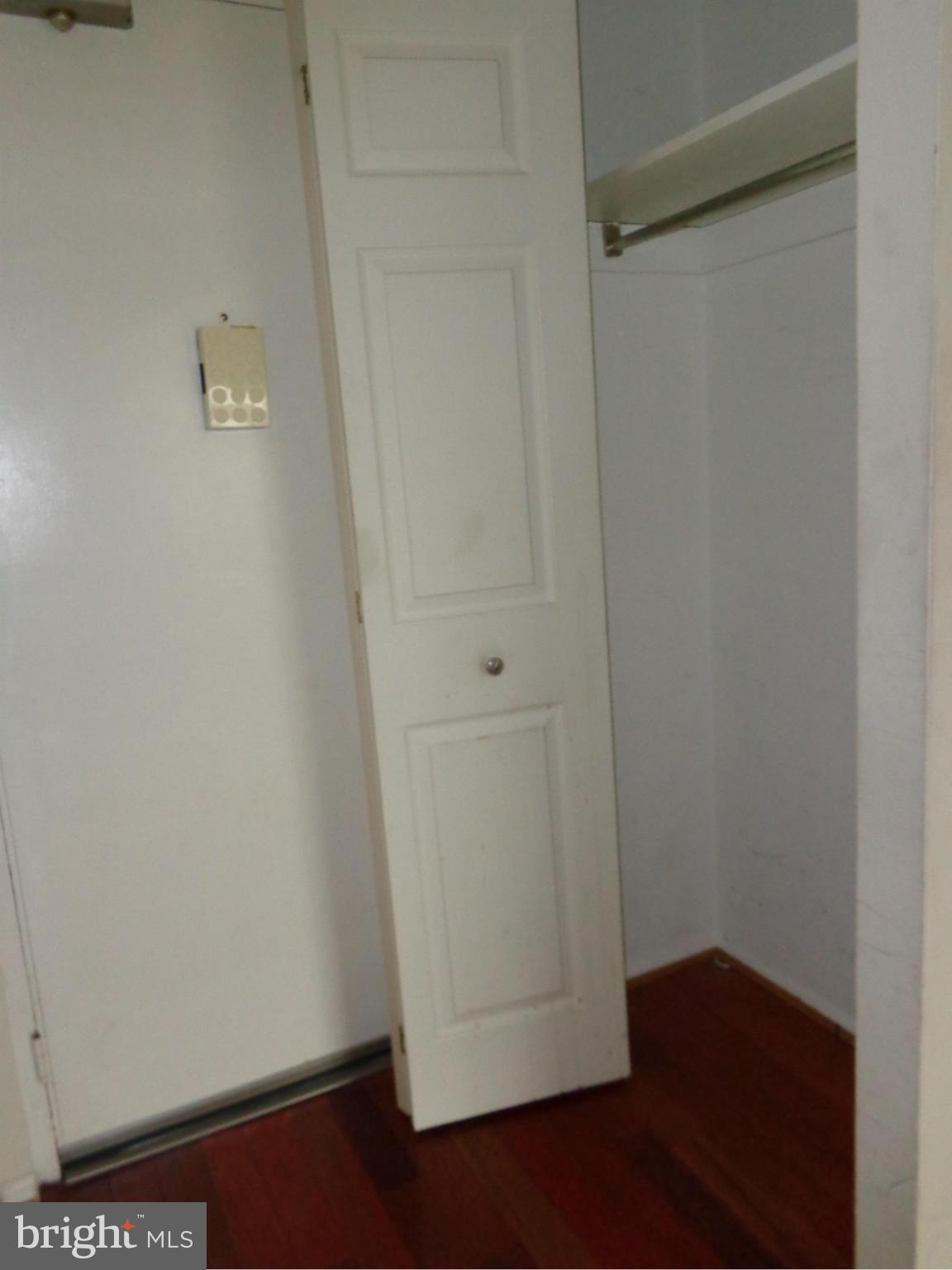 HERITAGE KNOLL - Residential