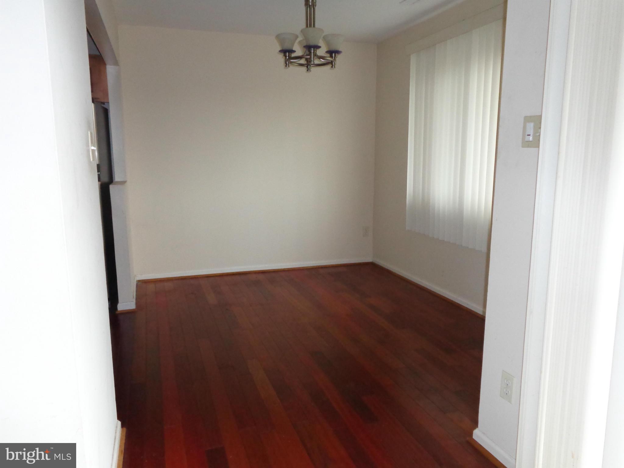 HERITAGE KNOLL - Residential