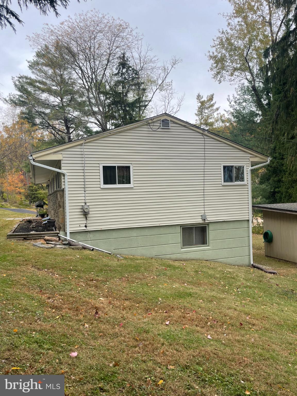 RIDDLEWOOD - Residential Lease