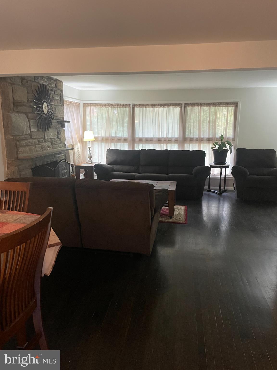 RIDDLEWOOD - Residential Lease