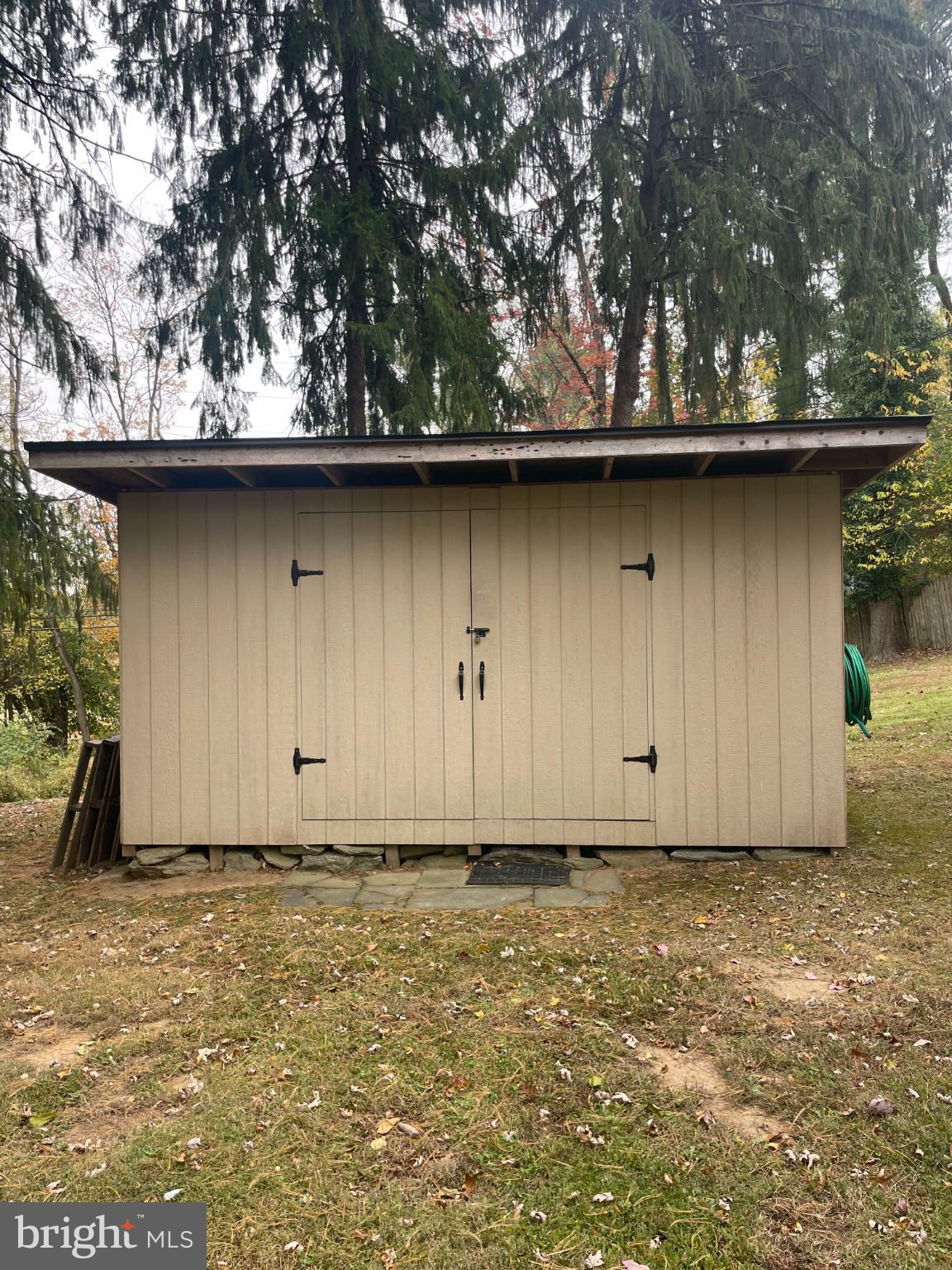 RIDDLEWOOD - Residential Lease