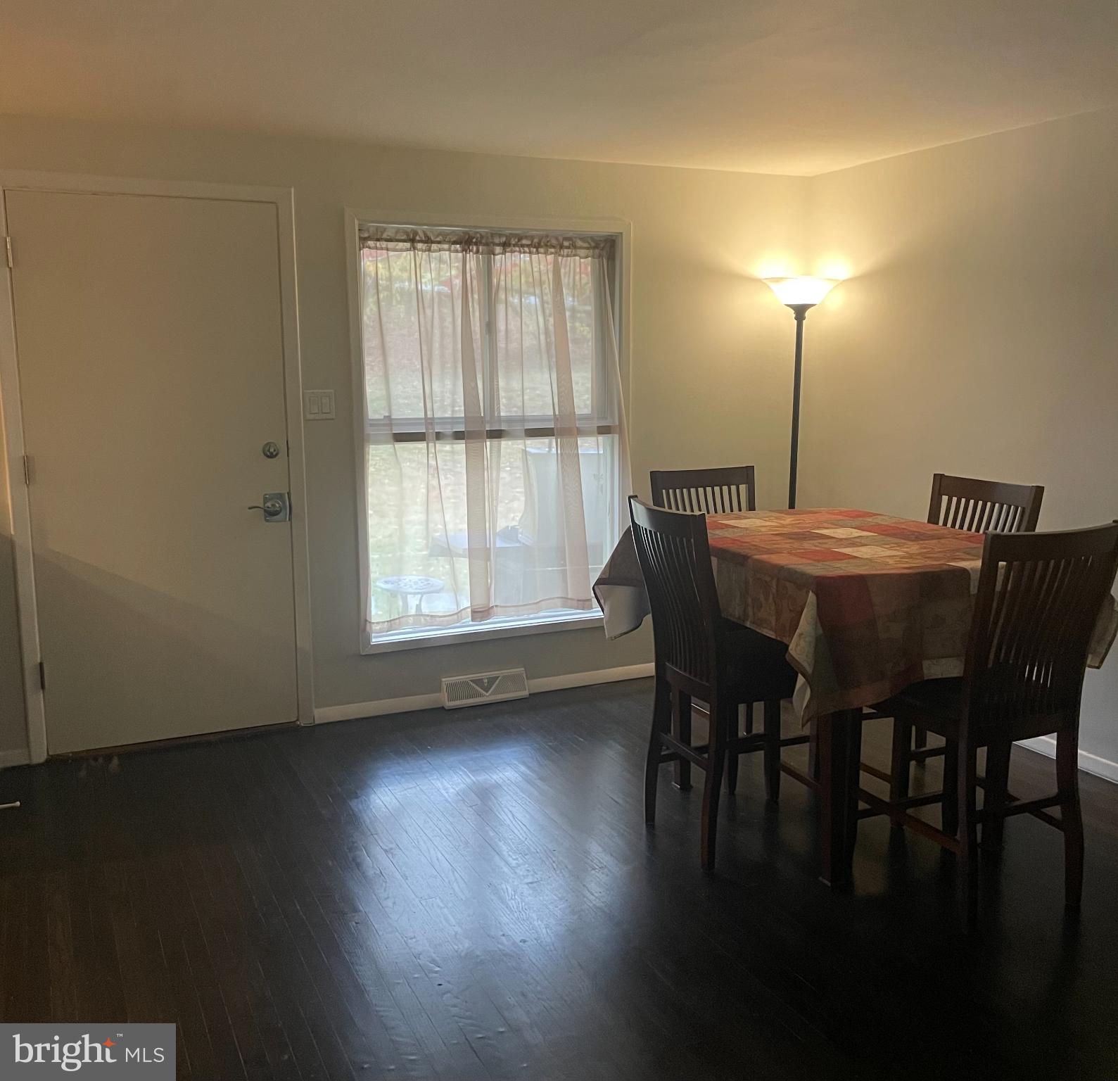 RIDDLEWOOD - Residential Lease