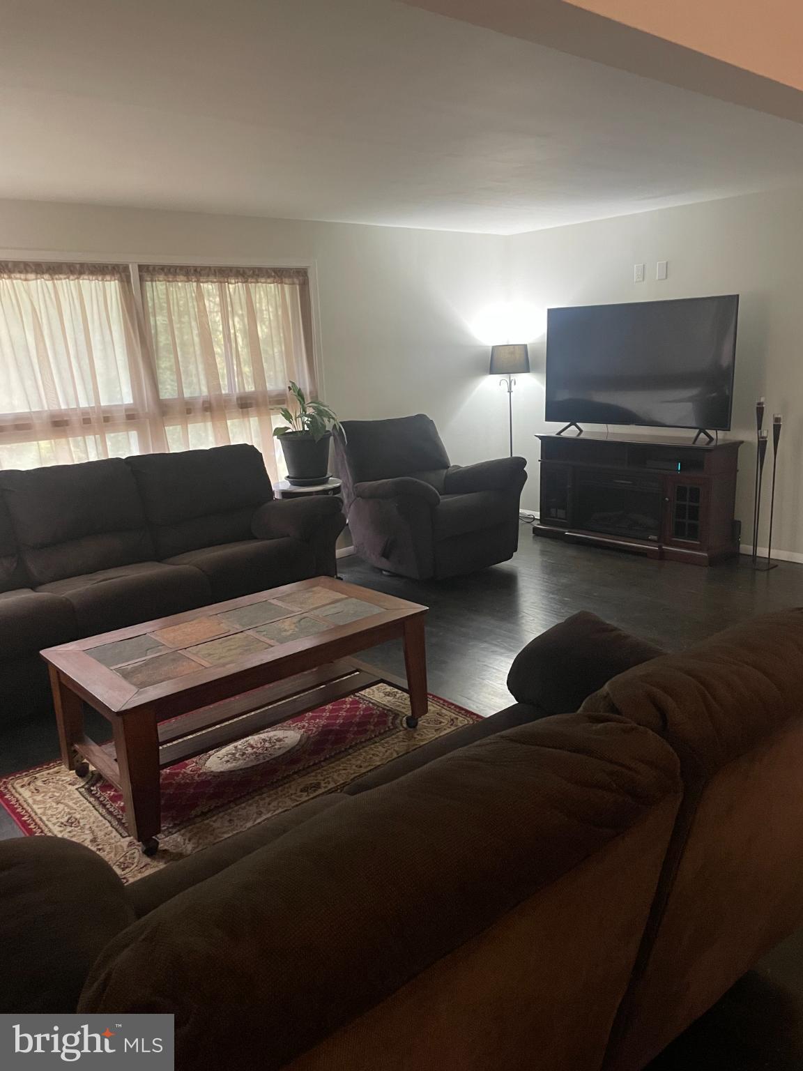 RIDDLEWOOD - Residential Lease