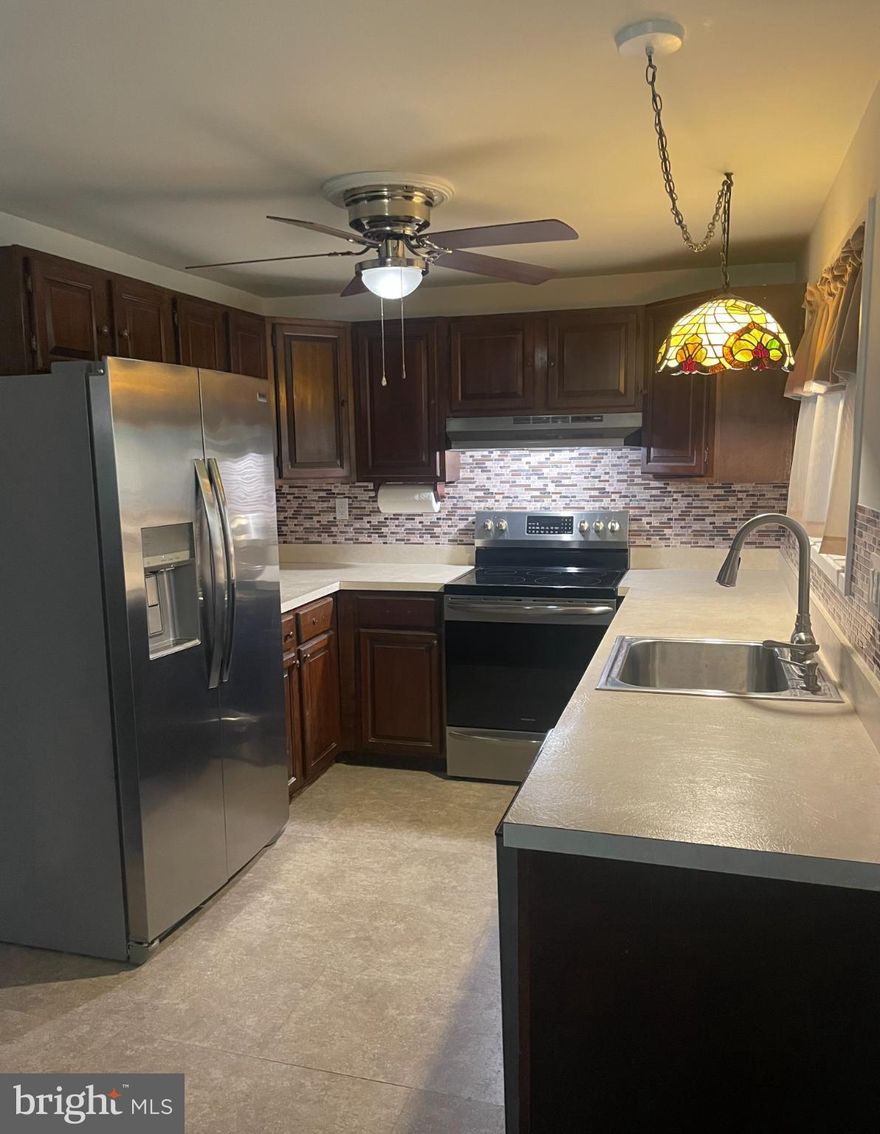 Peace and tranquility lies at this home. Charming, renovated rancher, with all the necessities for rest and relaxation. Located in a beautiful quite development. New refrigerator , elective oven, and dishwasher. Close to restaurants and shopping centers. Rose Tree Media school district.  2 car off street parking, large yard and outdoor shed. Oil heat and central air conditioning. Wi-Fi thermostat for HVAC and Bluetooth access for the electric water heater. Blink security cameras available.