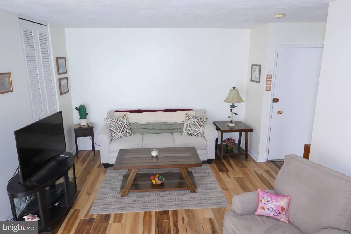 RIDDLE GLEN - Residential Lease