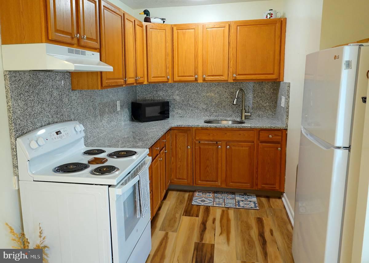 RIDDLE GLEN - Residential Lease