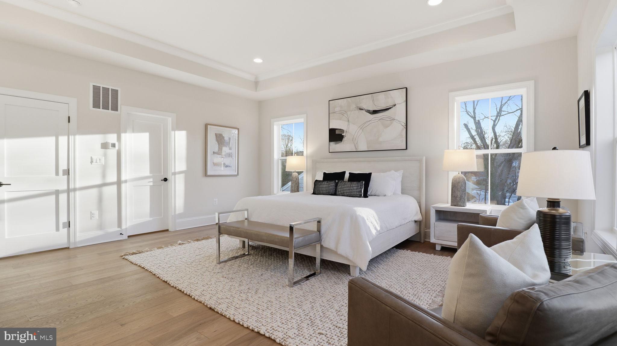 LYON VILLAGE - Residential