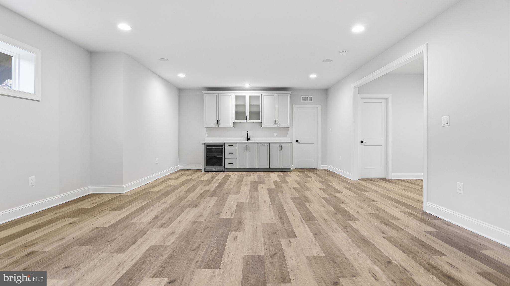 LYON VILLAGE - Residential