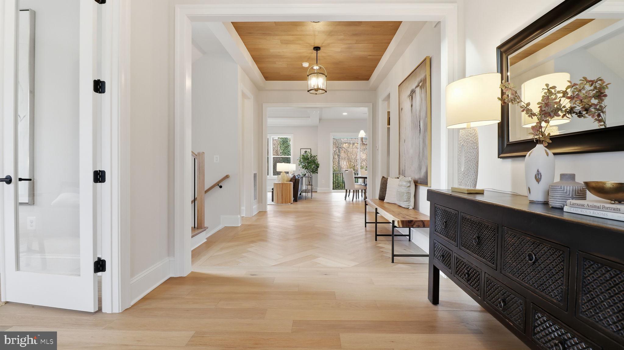 1816 N JACKSON STREET