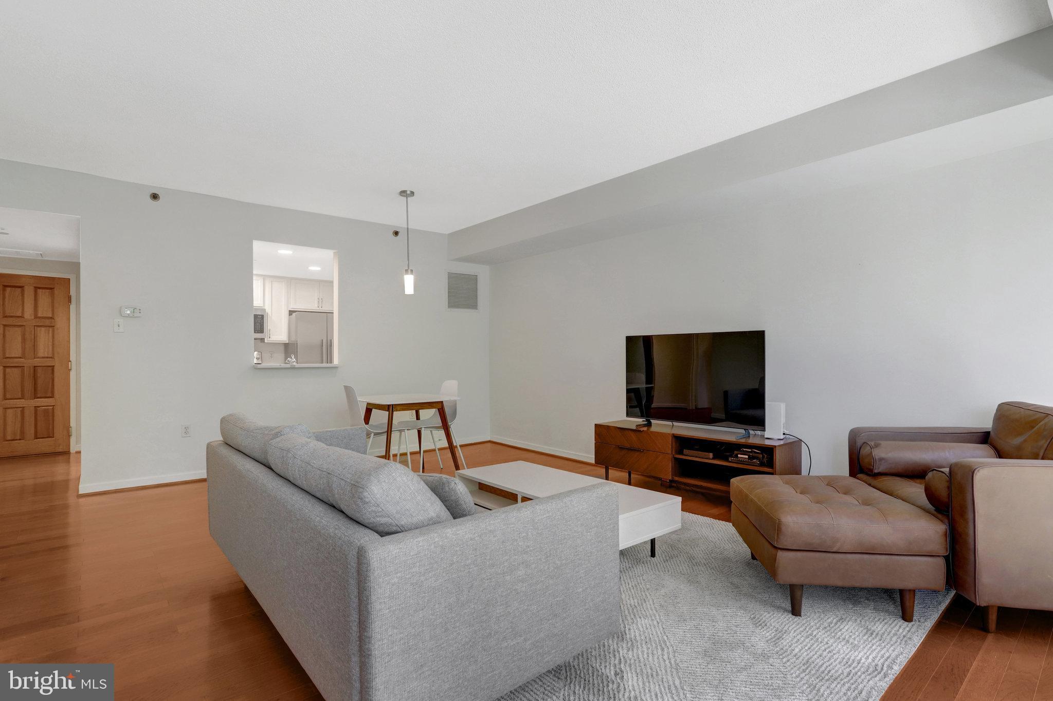 1530 KEY BOULEVARD 421