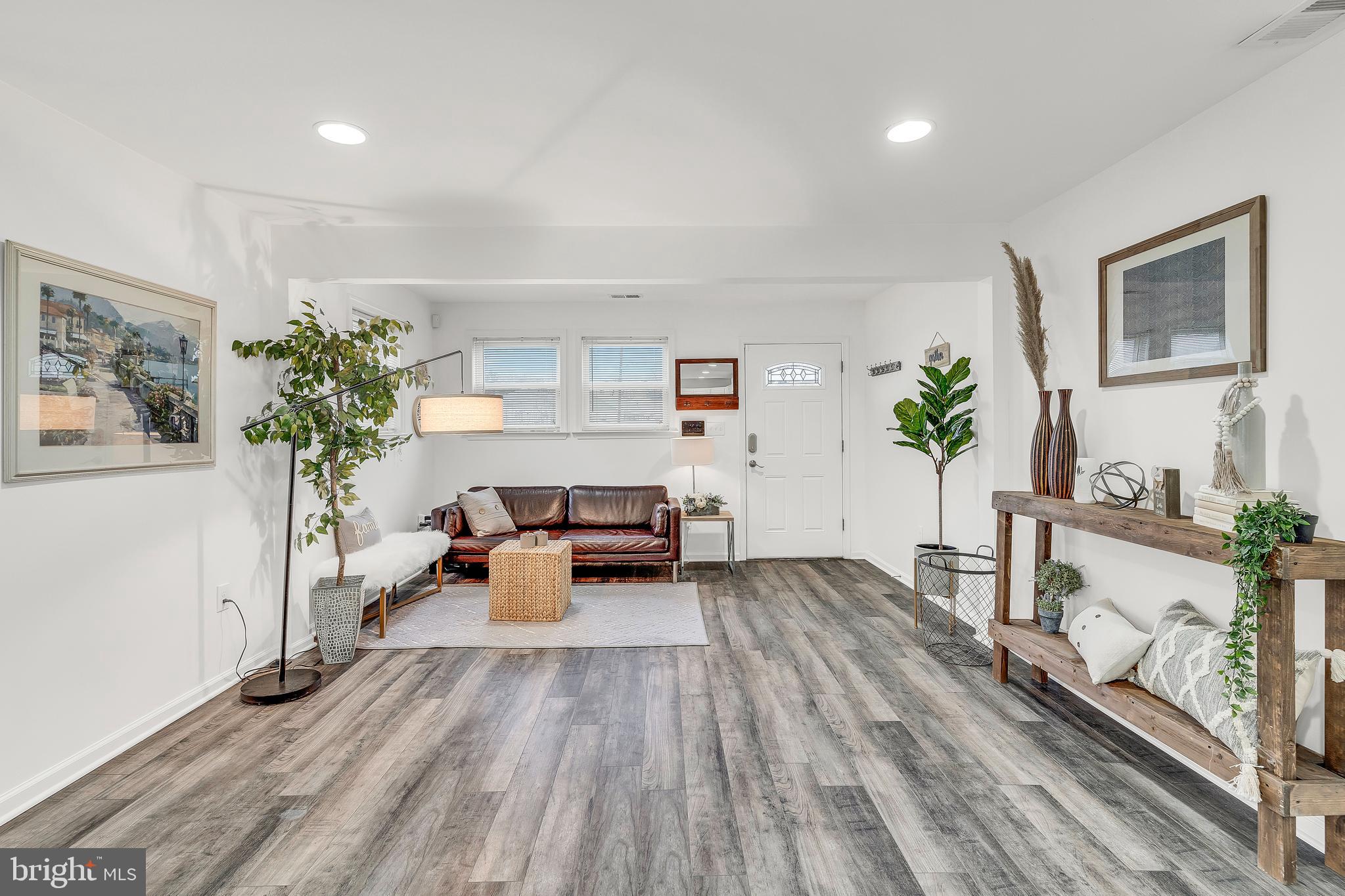 NEWTON VILLAGE - Residential