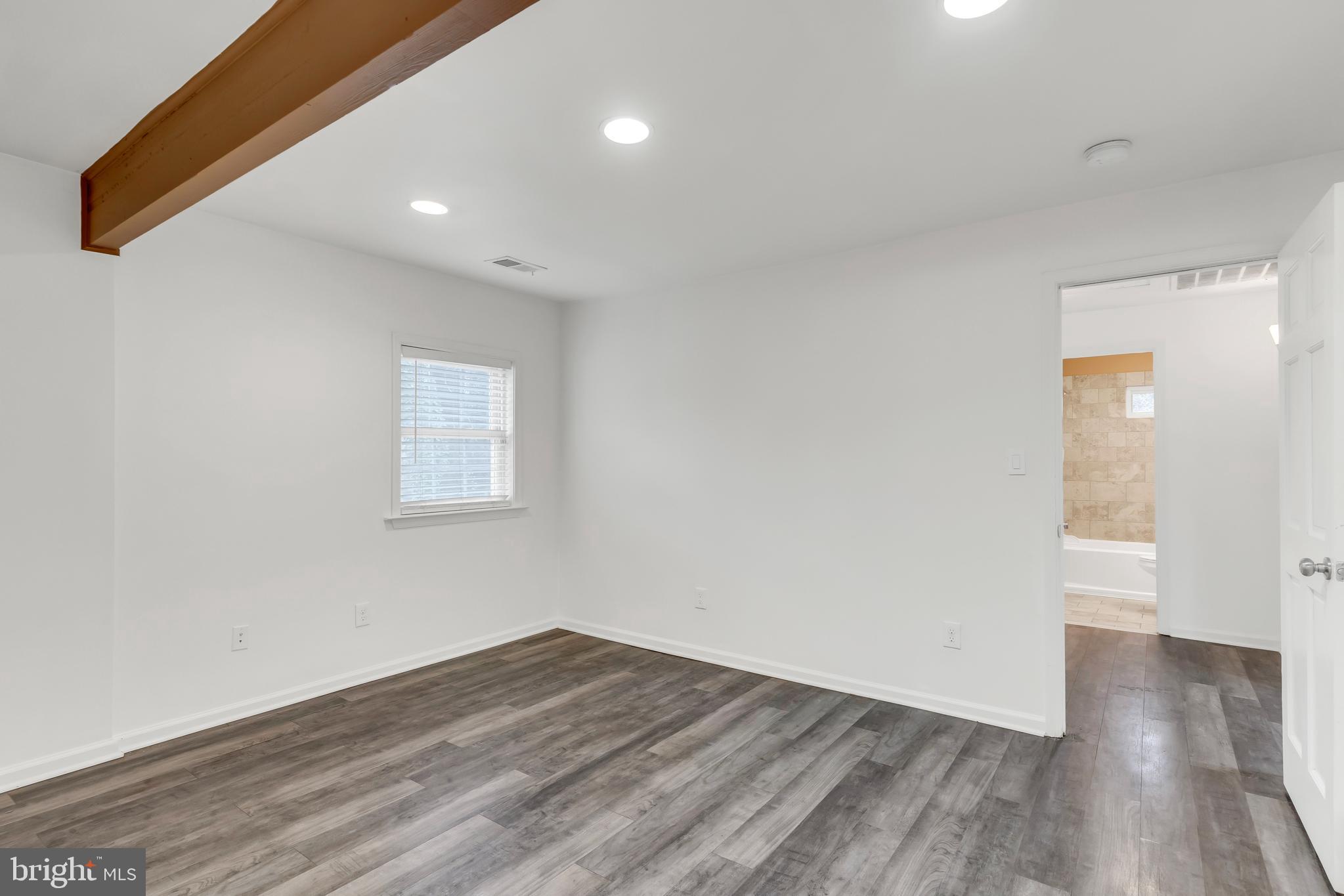 NEWTON VILLAGE - Residential