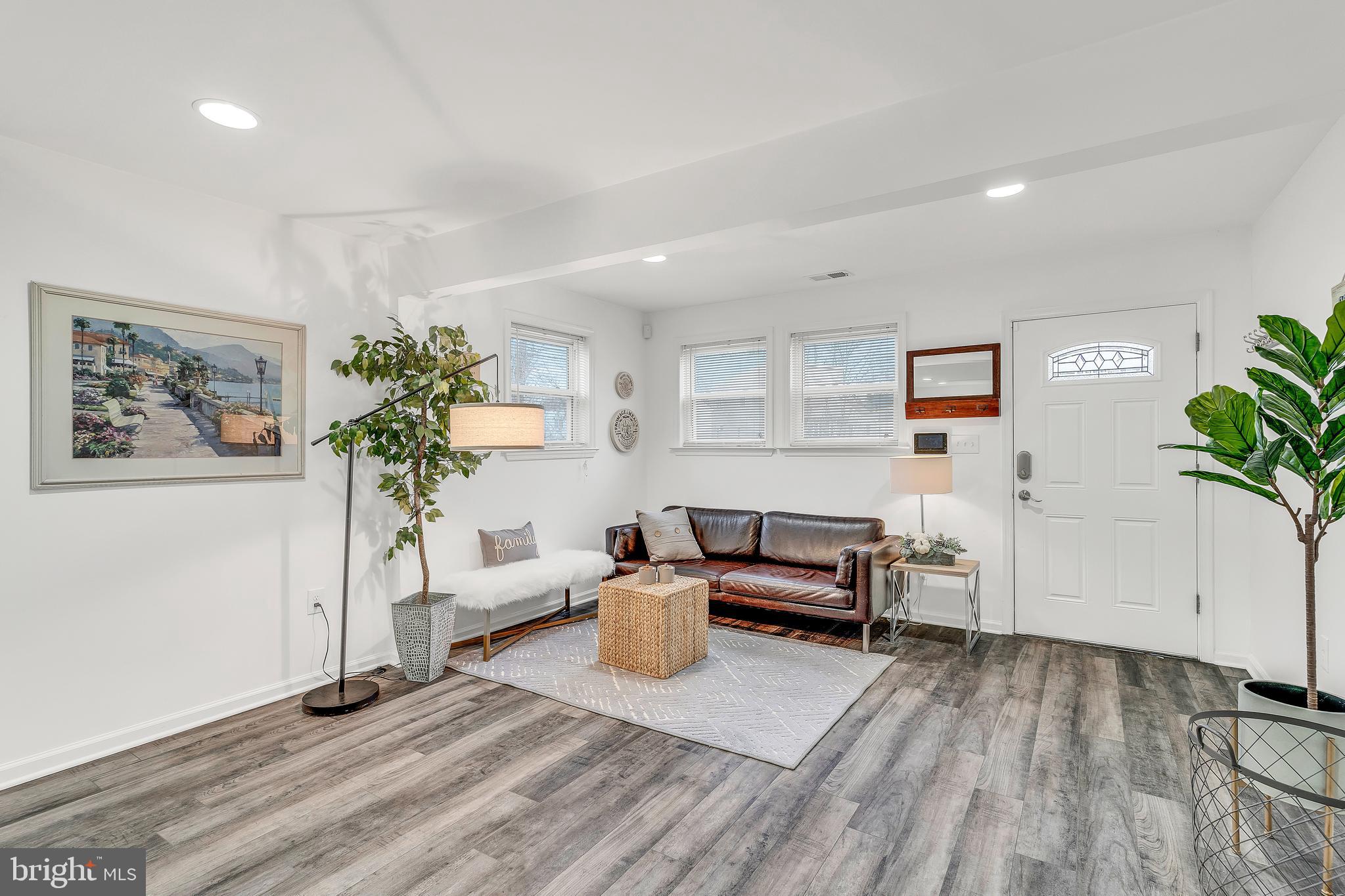 NEWTON VILLAGE - Residential