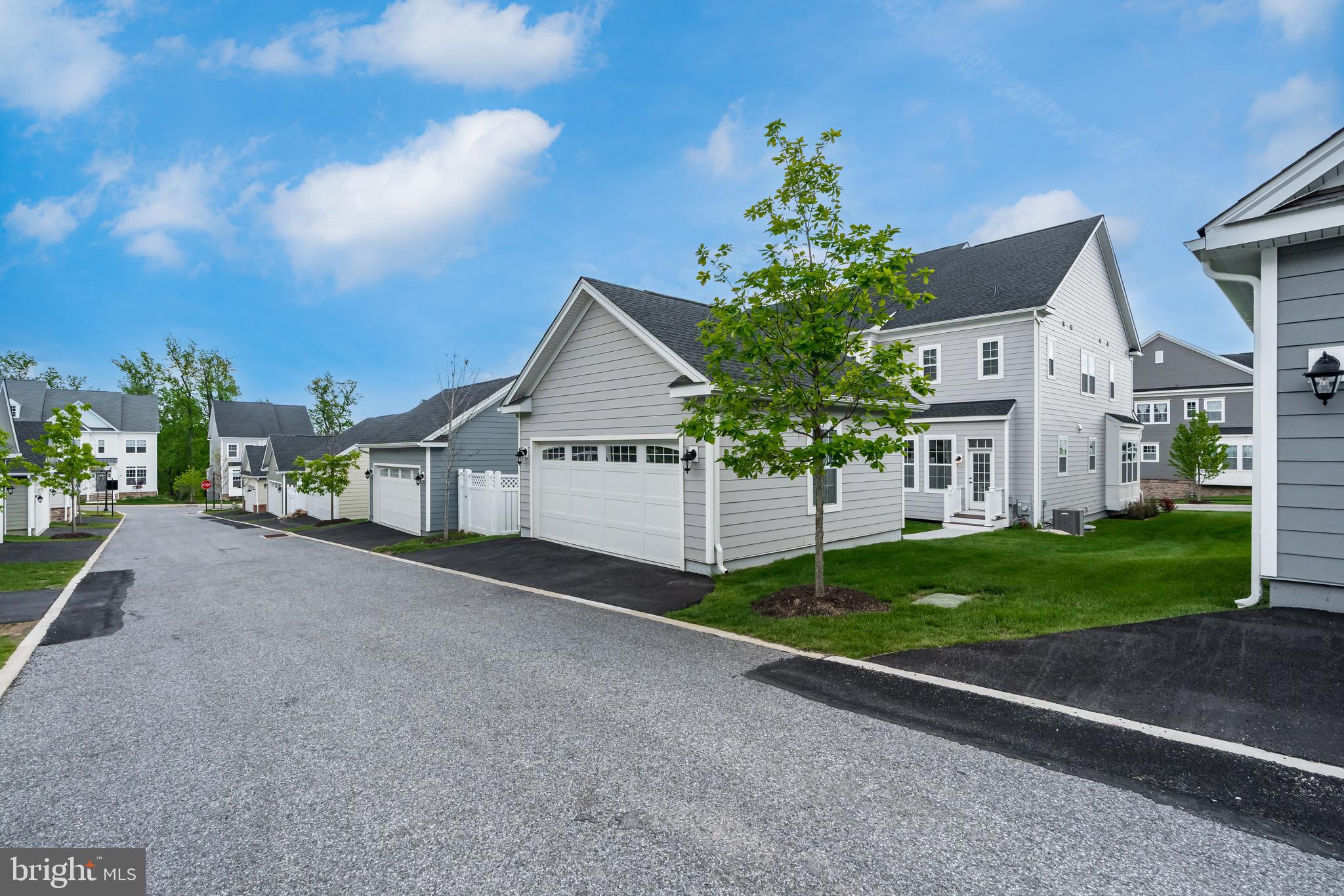 SPRING OAK - Residential