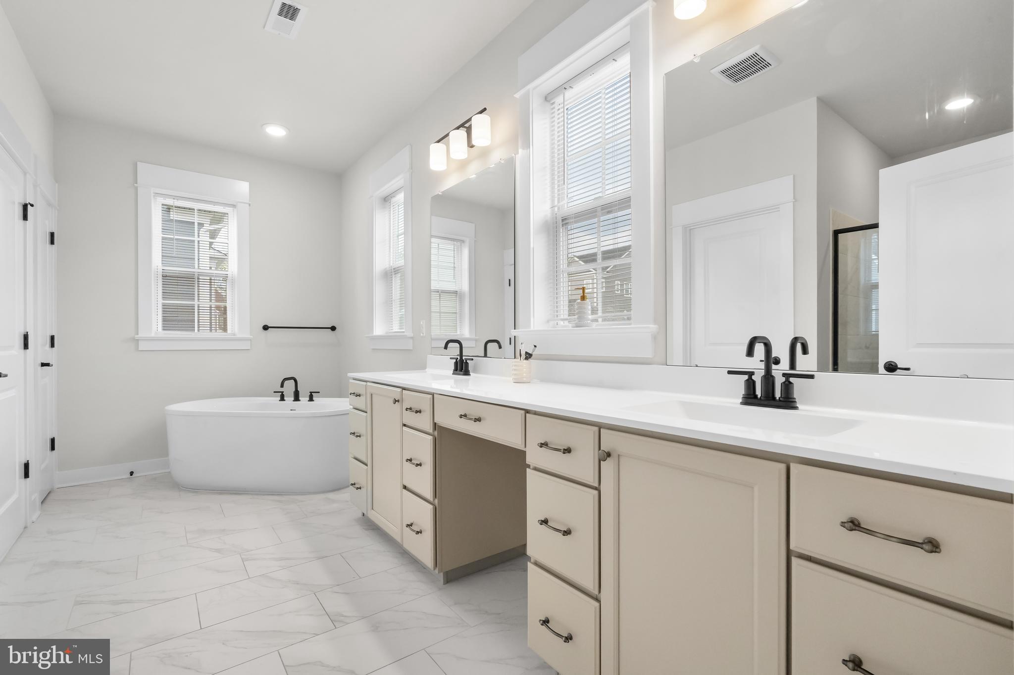 SPRING OAK - Residential