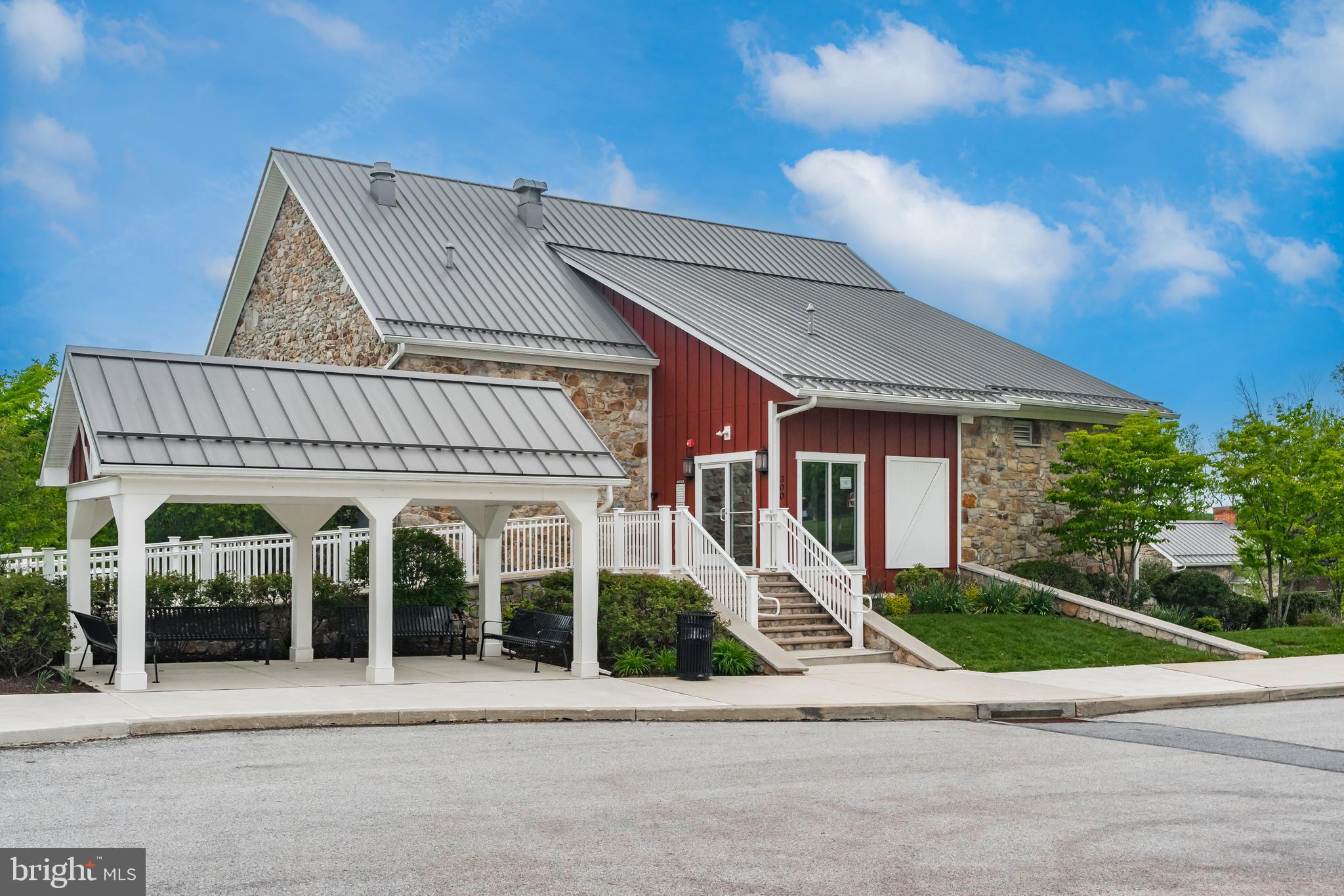 SPRING OAK - Residential