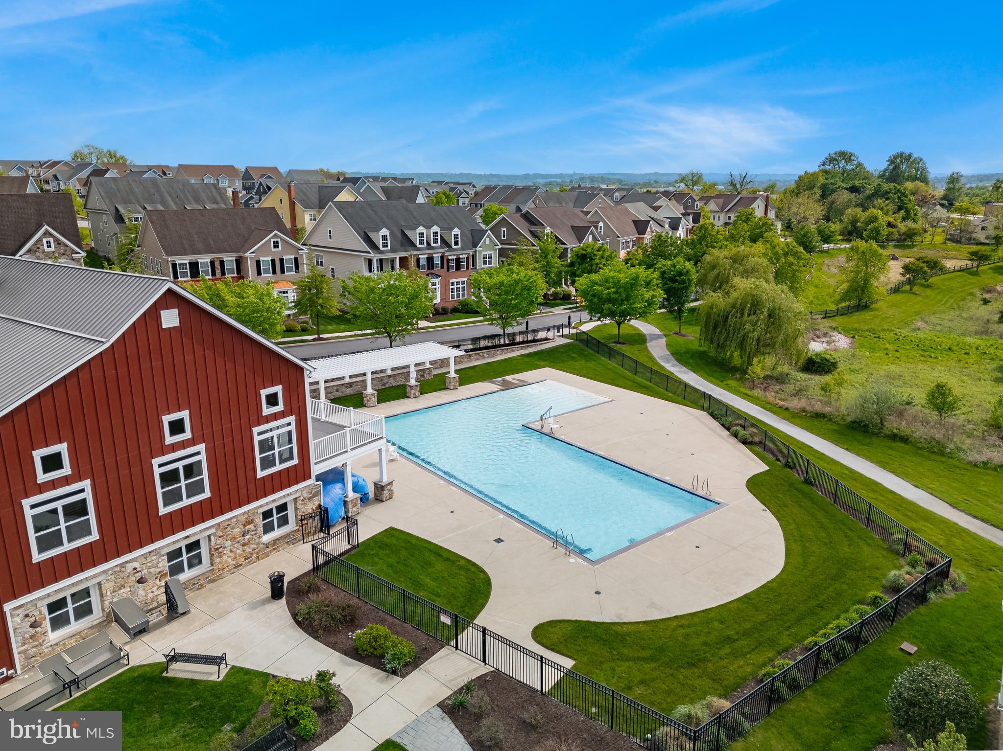 SPRING OAK - Residential