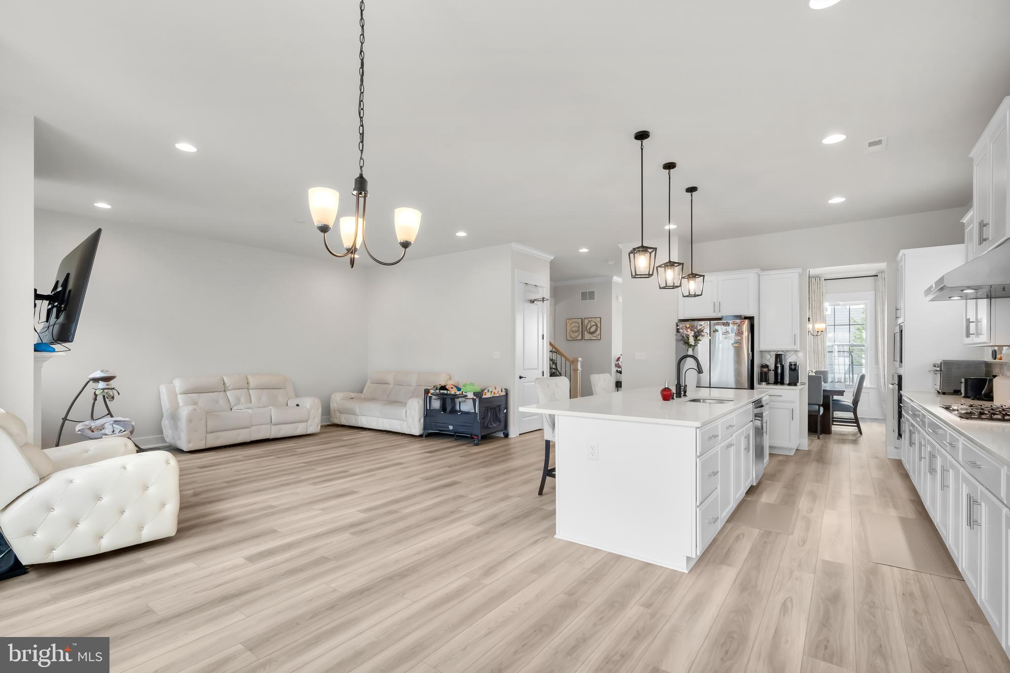 SPRING OAK - Residential