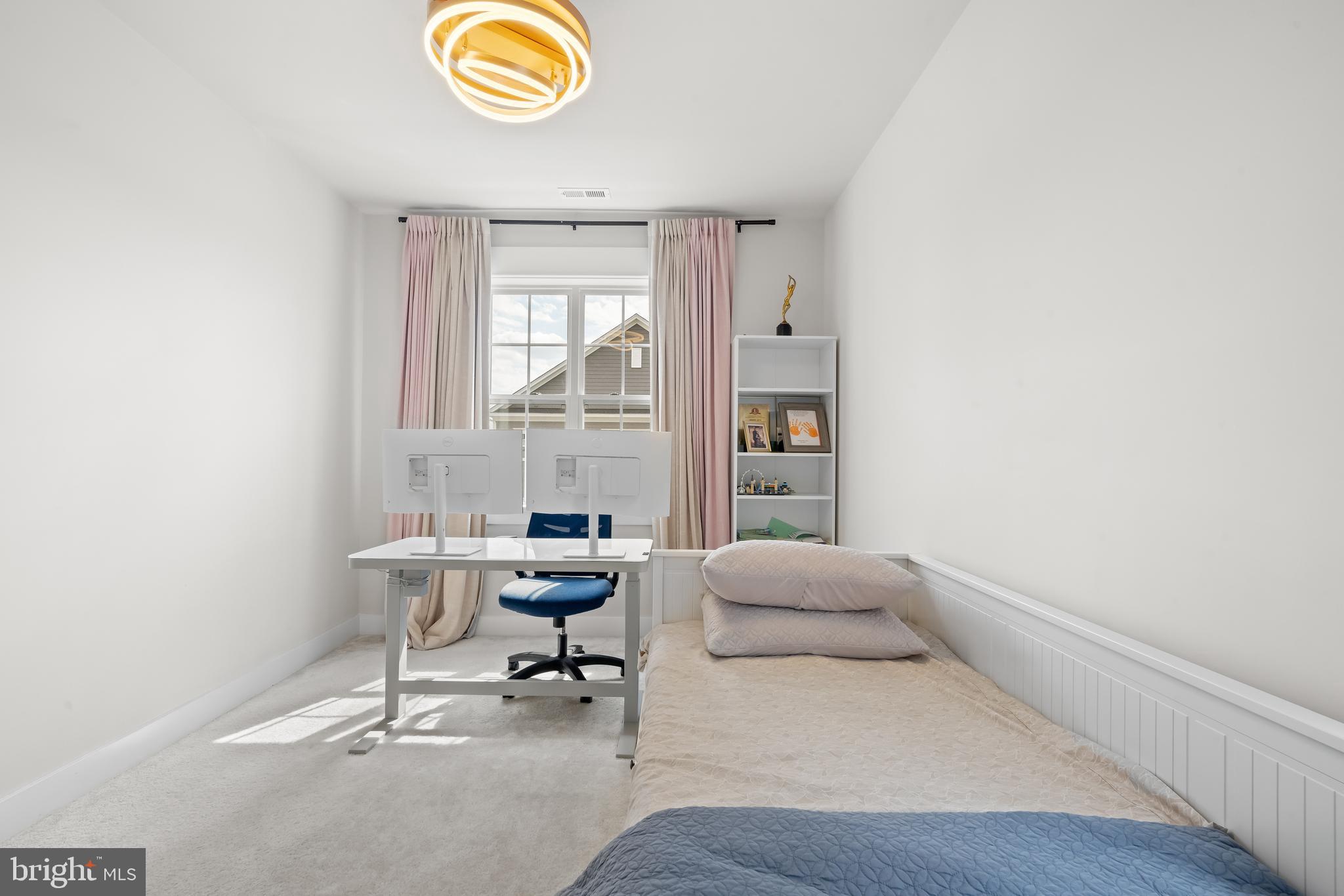 SPRING OAK - Residential