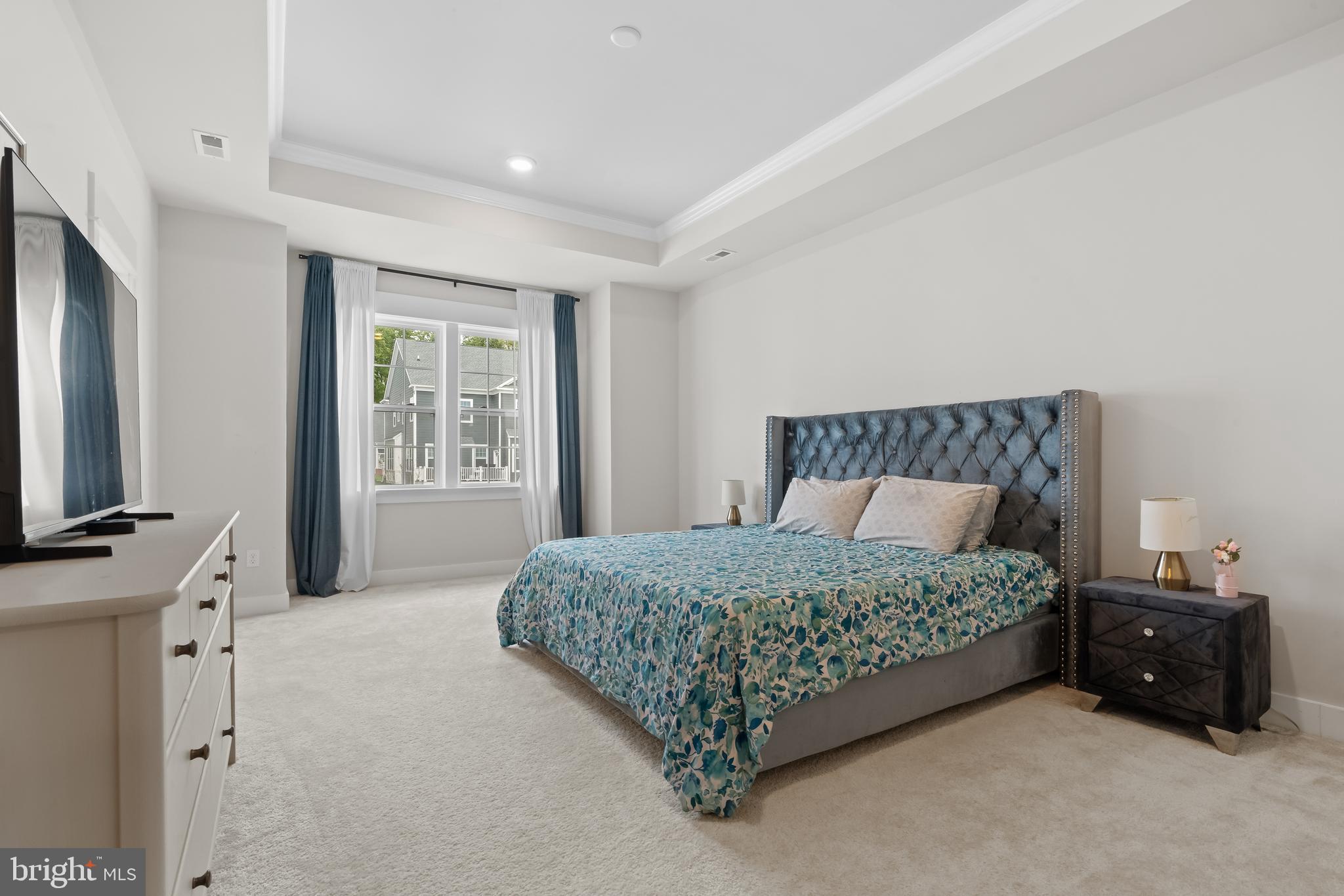 SPRING OAK - Residential