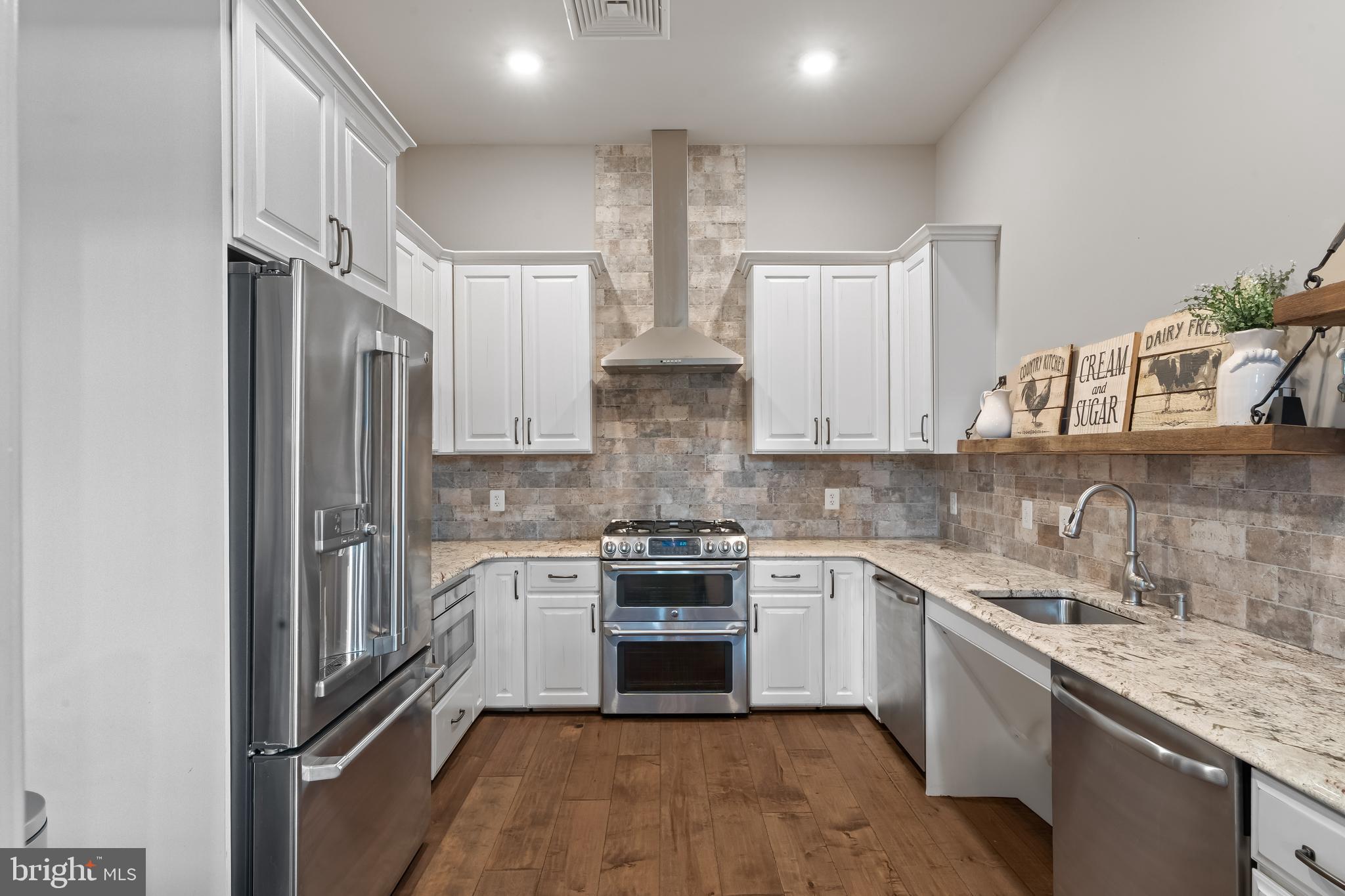 SPRING OAK - Residential
