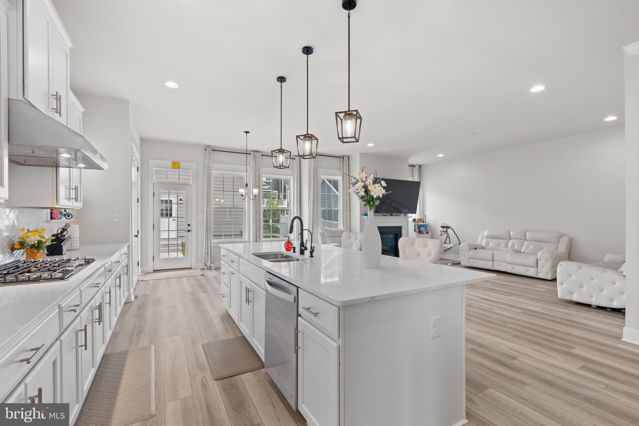 SPRING OAK - Residential