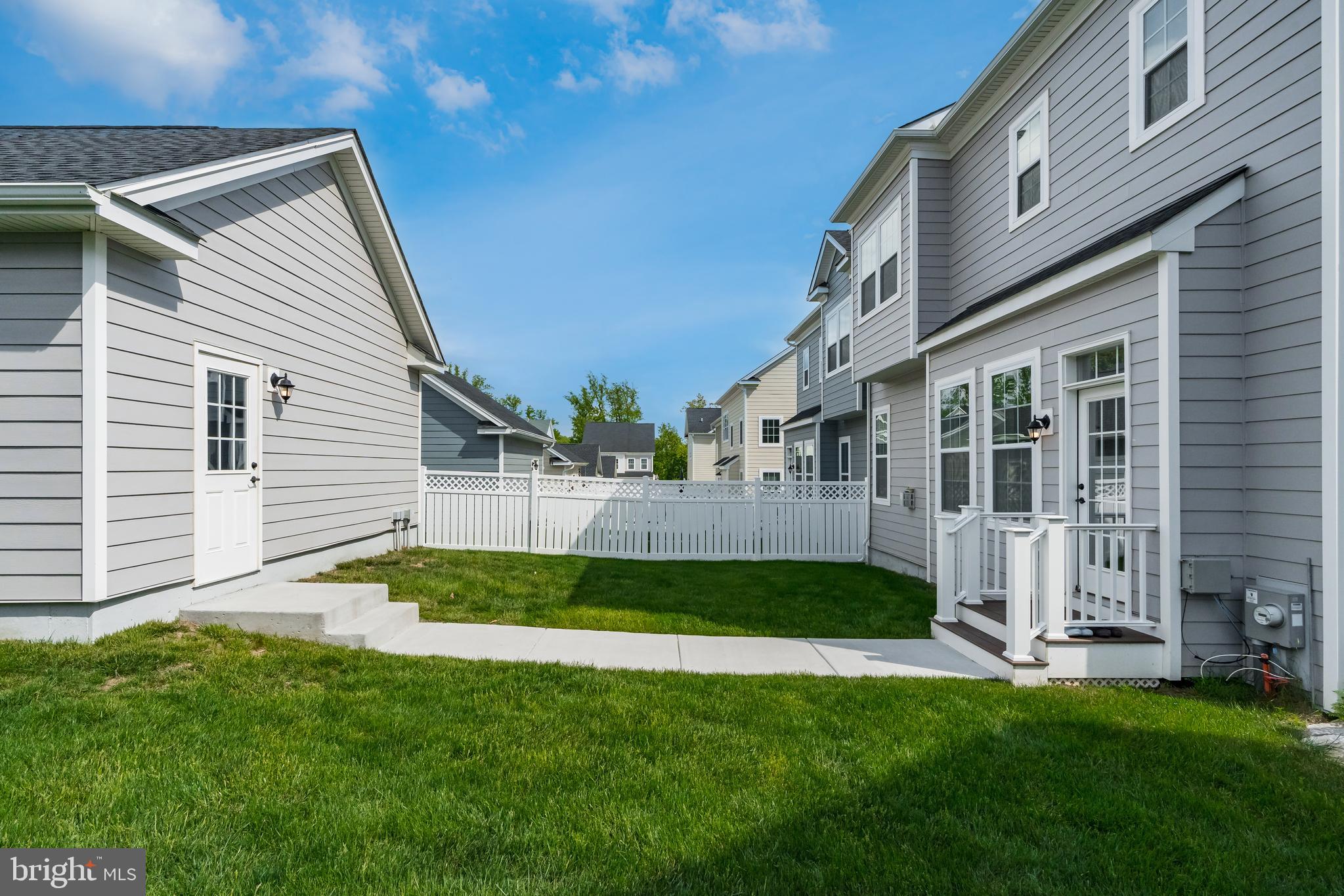 SPRING OAK - Residential