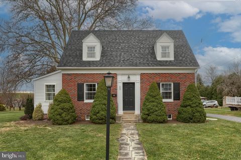 23 MAIN STREET WOMELSDORF PA 19567