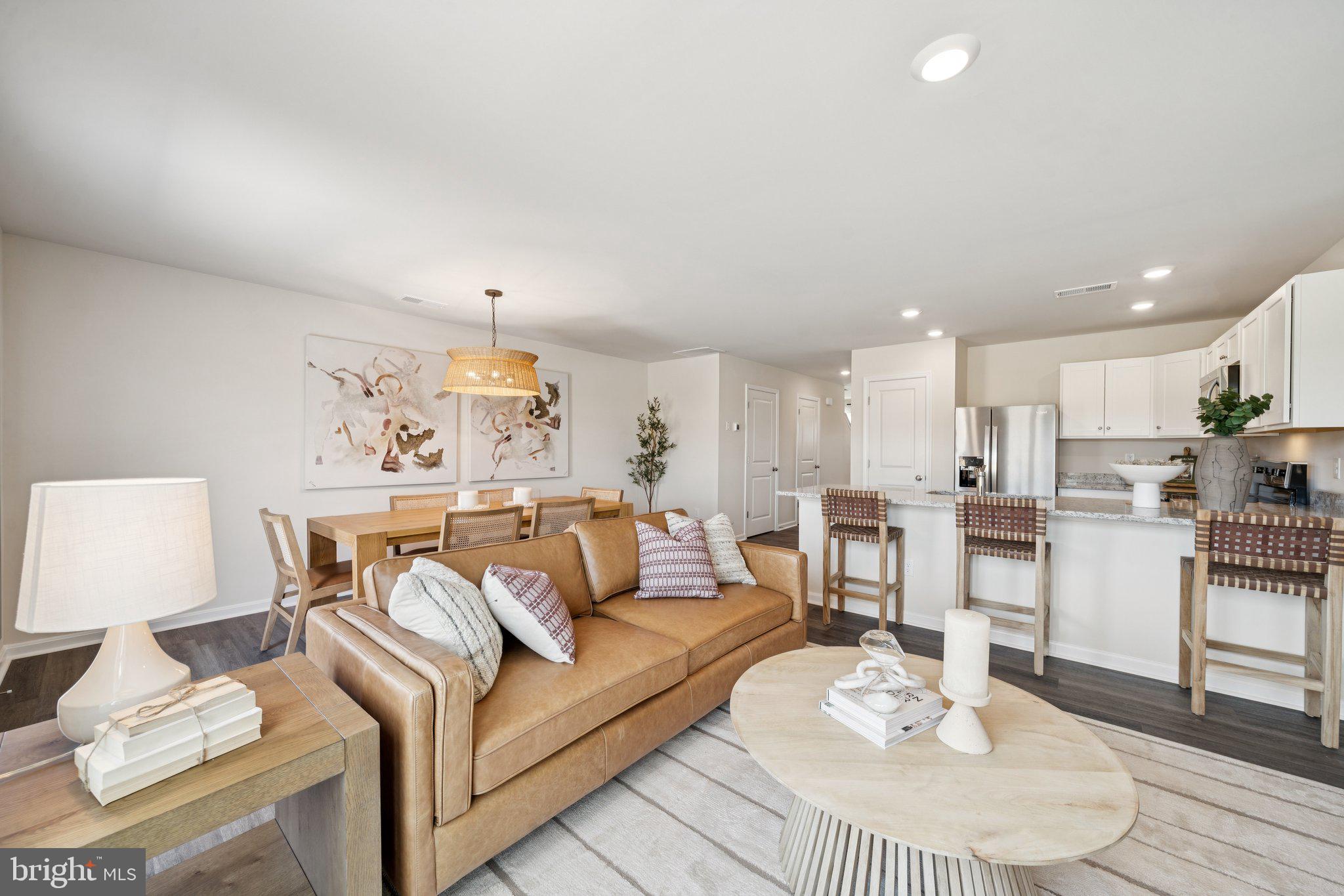 SUMMIT TOWNS - Residential