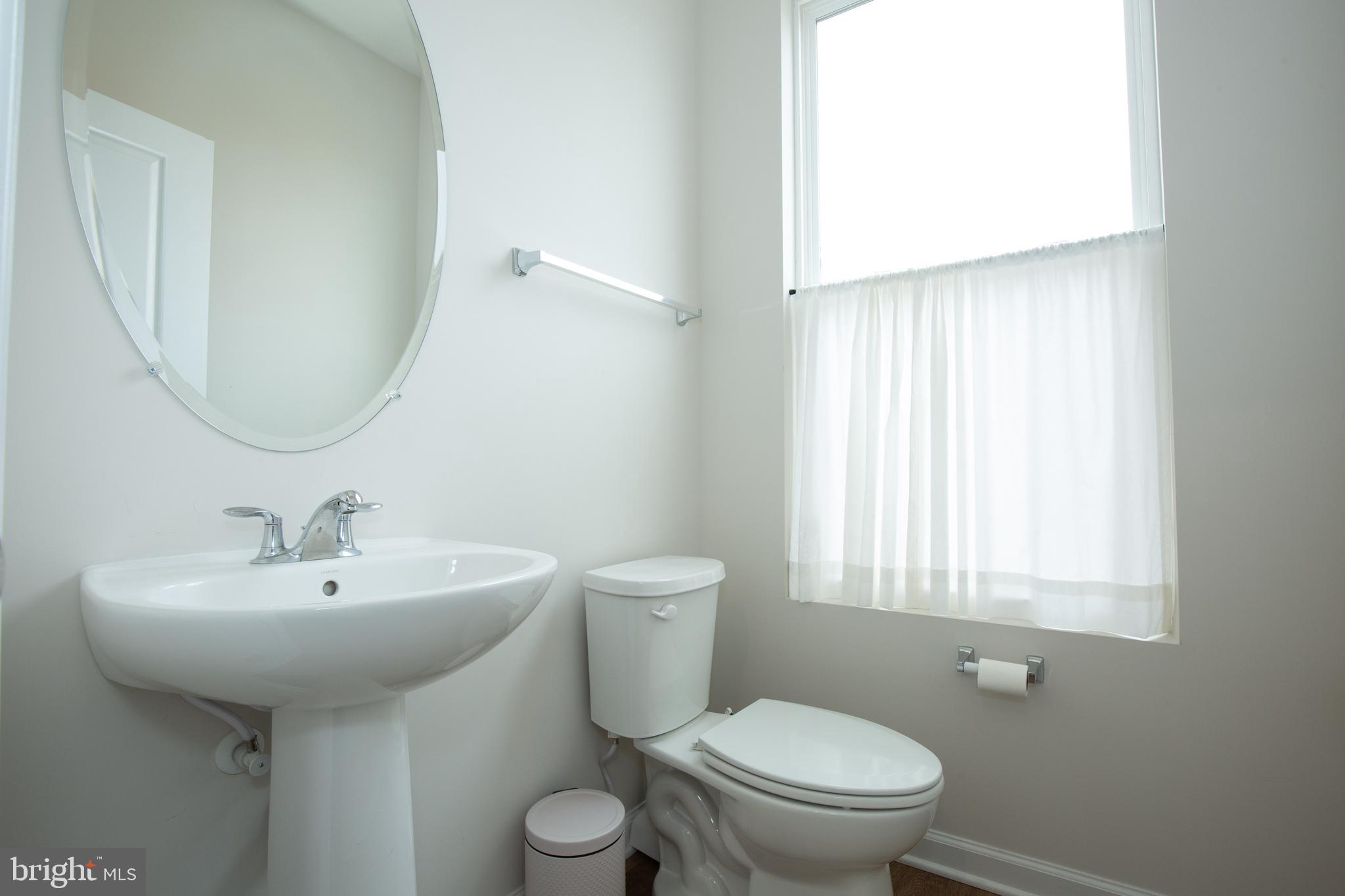 PRESIDENTS POINTE - Residential Lease