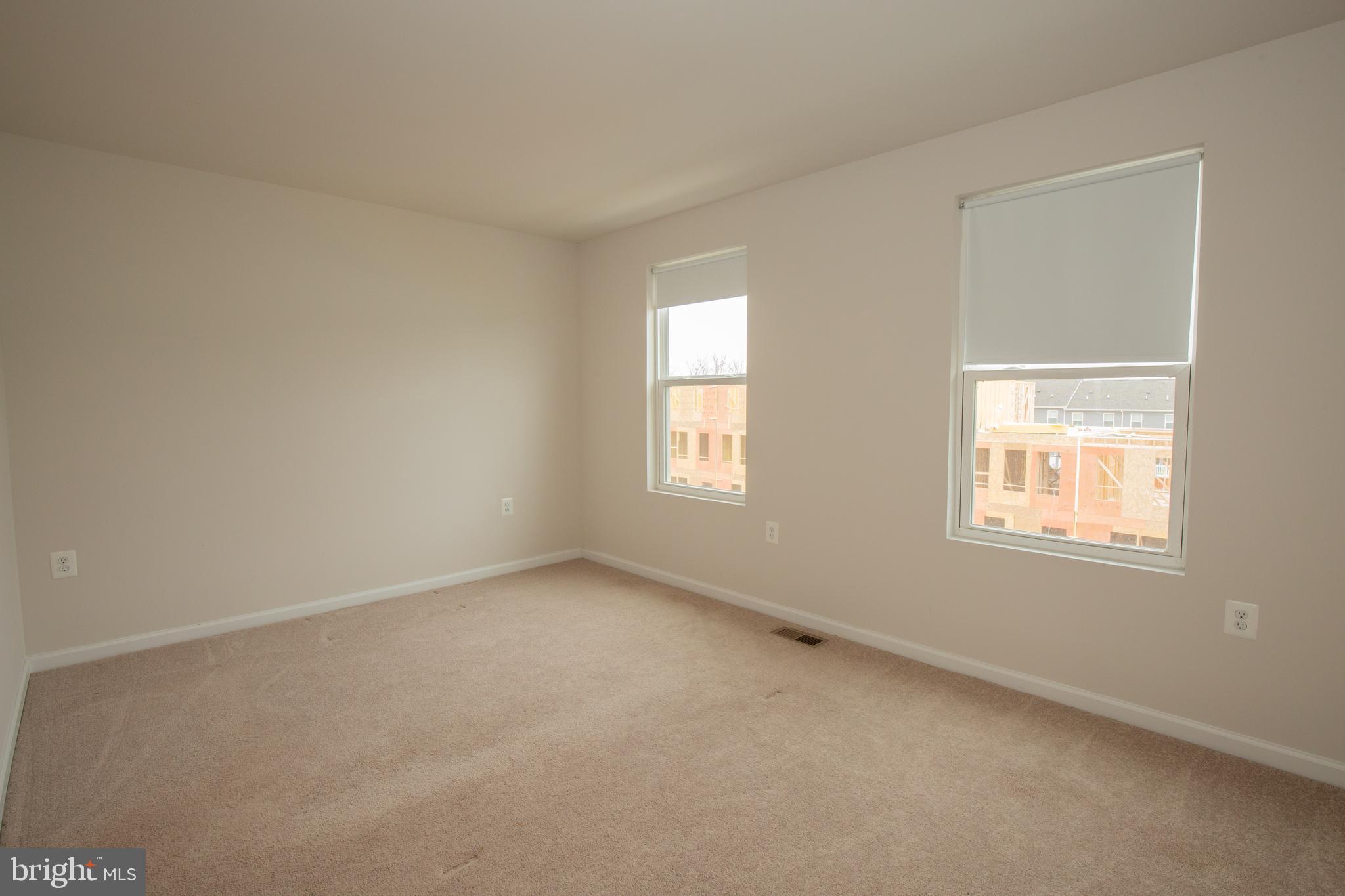 PRESIDENTS POINTE - Residential Lease