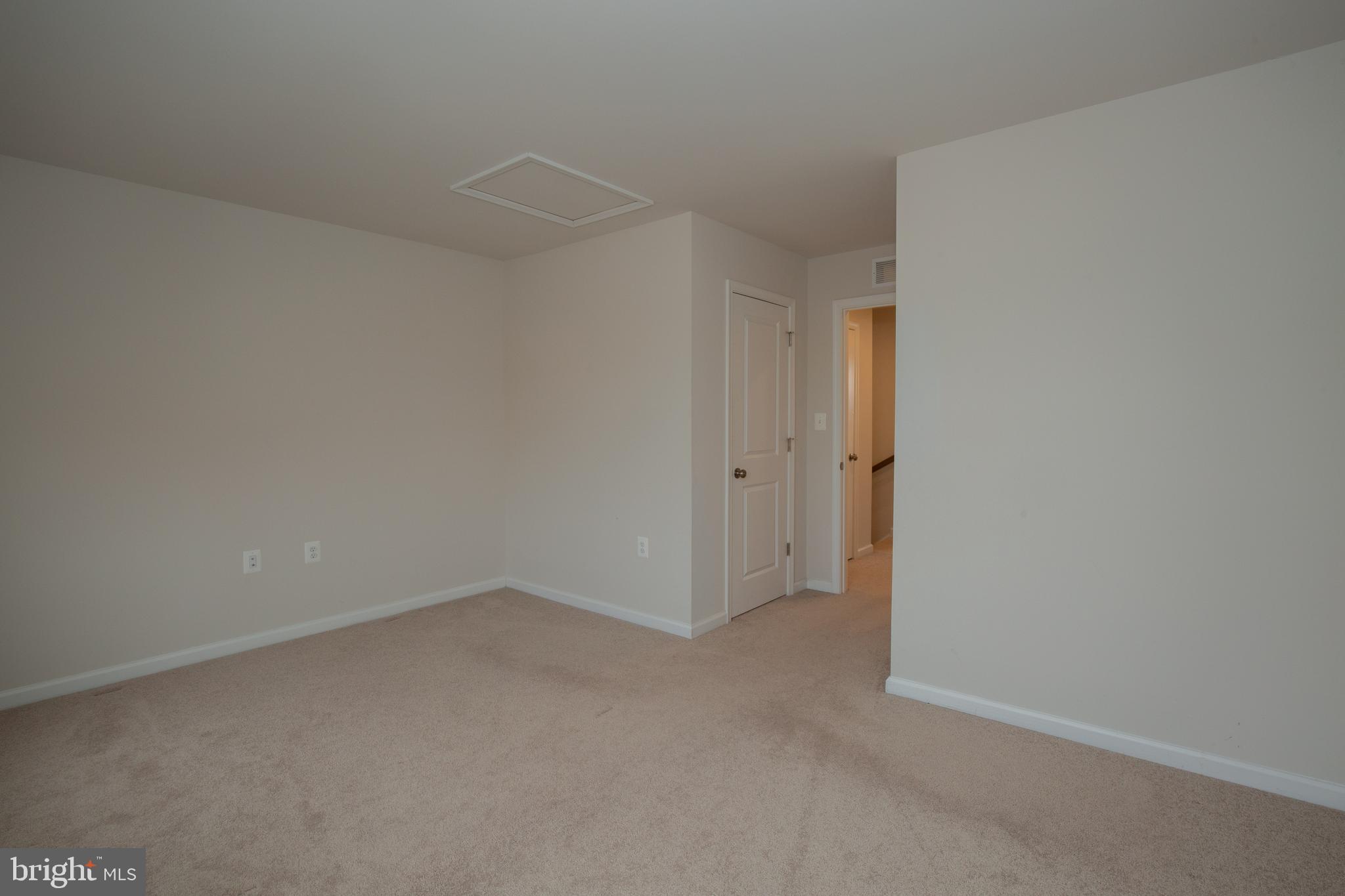 PRESIDENTS POINTE - Residential Lease