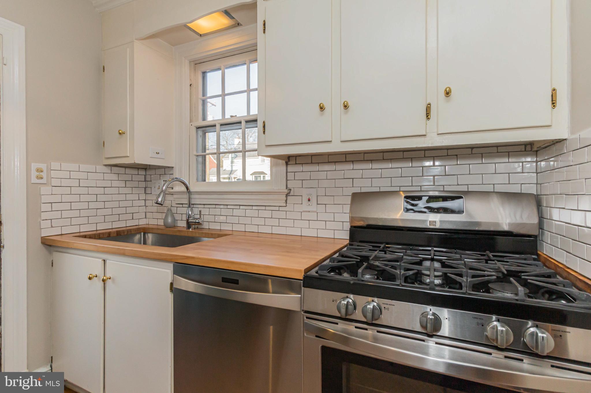 BRADDOCK HEIGHTS - Residential