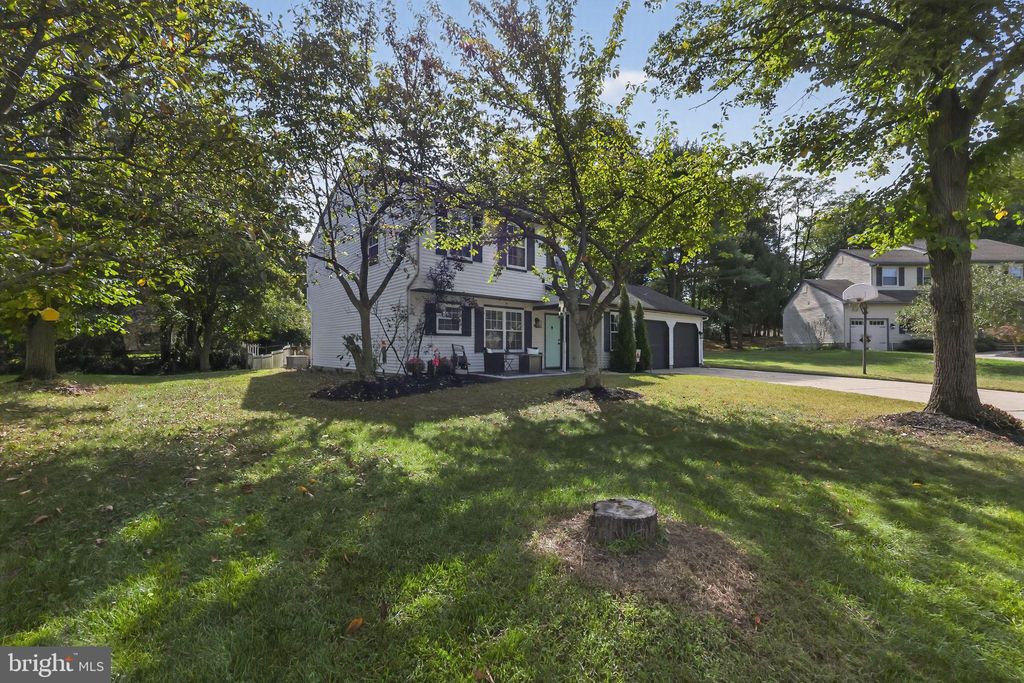 Photo of 43 Saddle Drive, MOUNT LAUREL, NJ 08054 (MLS # NJBL2096920)