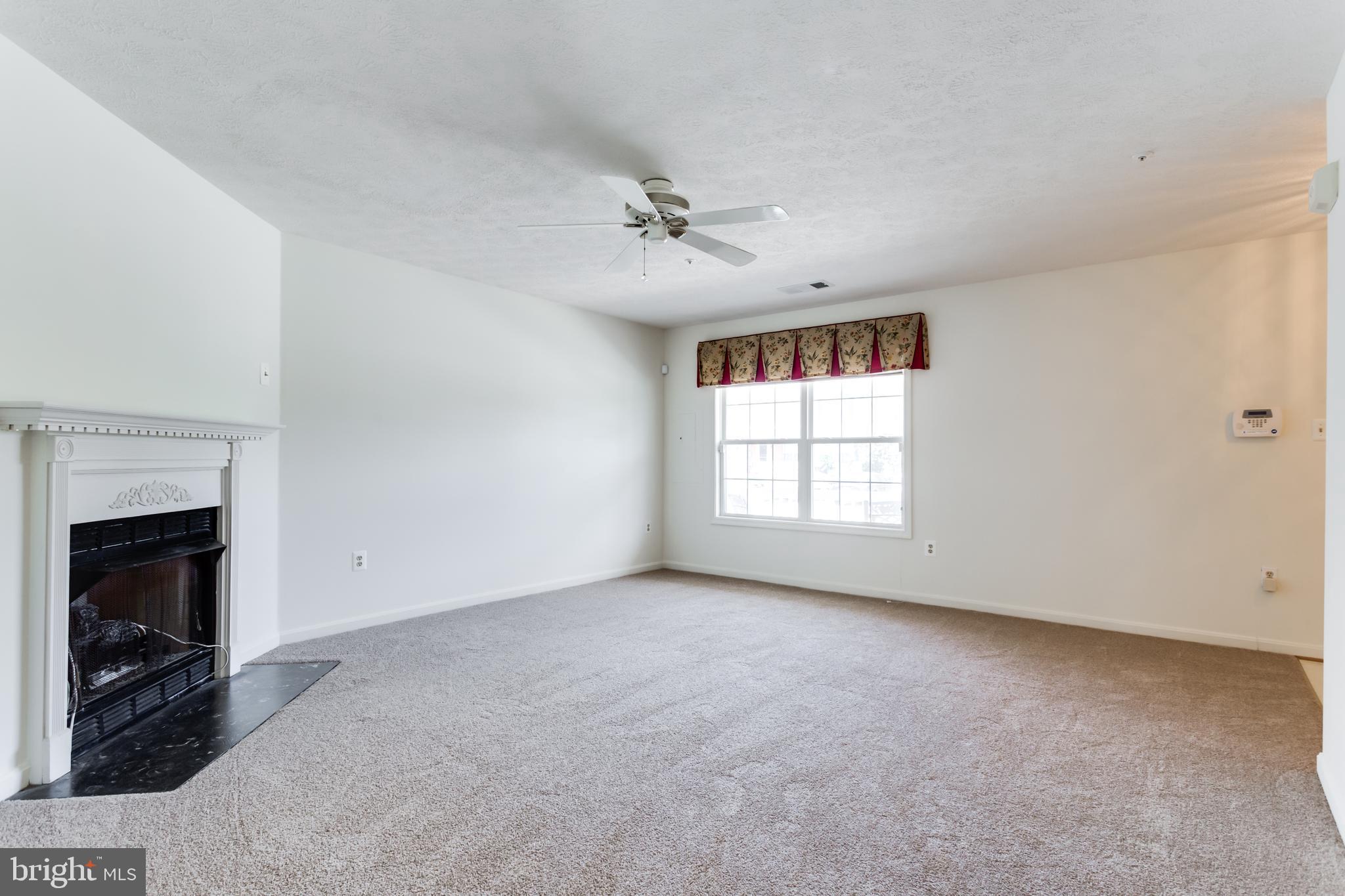 CHARLESTON TERRACE LA PLATA - Residential