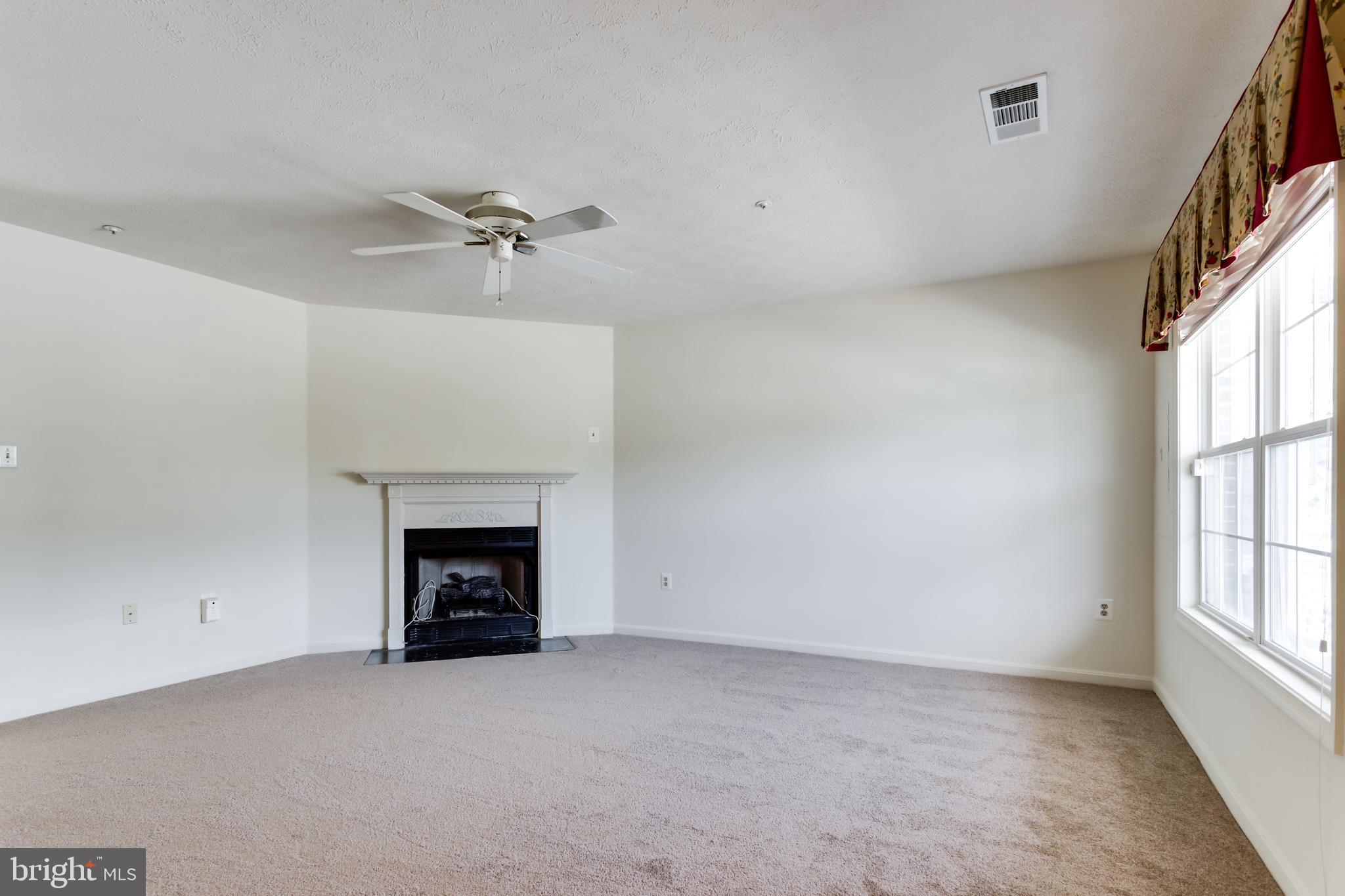 CHARLESTON TERRACE LA PLATA - Residential