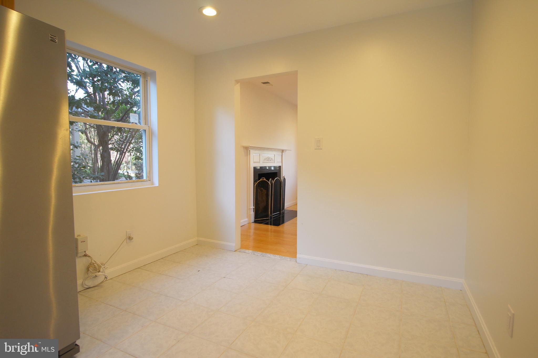 WESTHAMPTON - Residential Lease