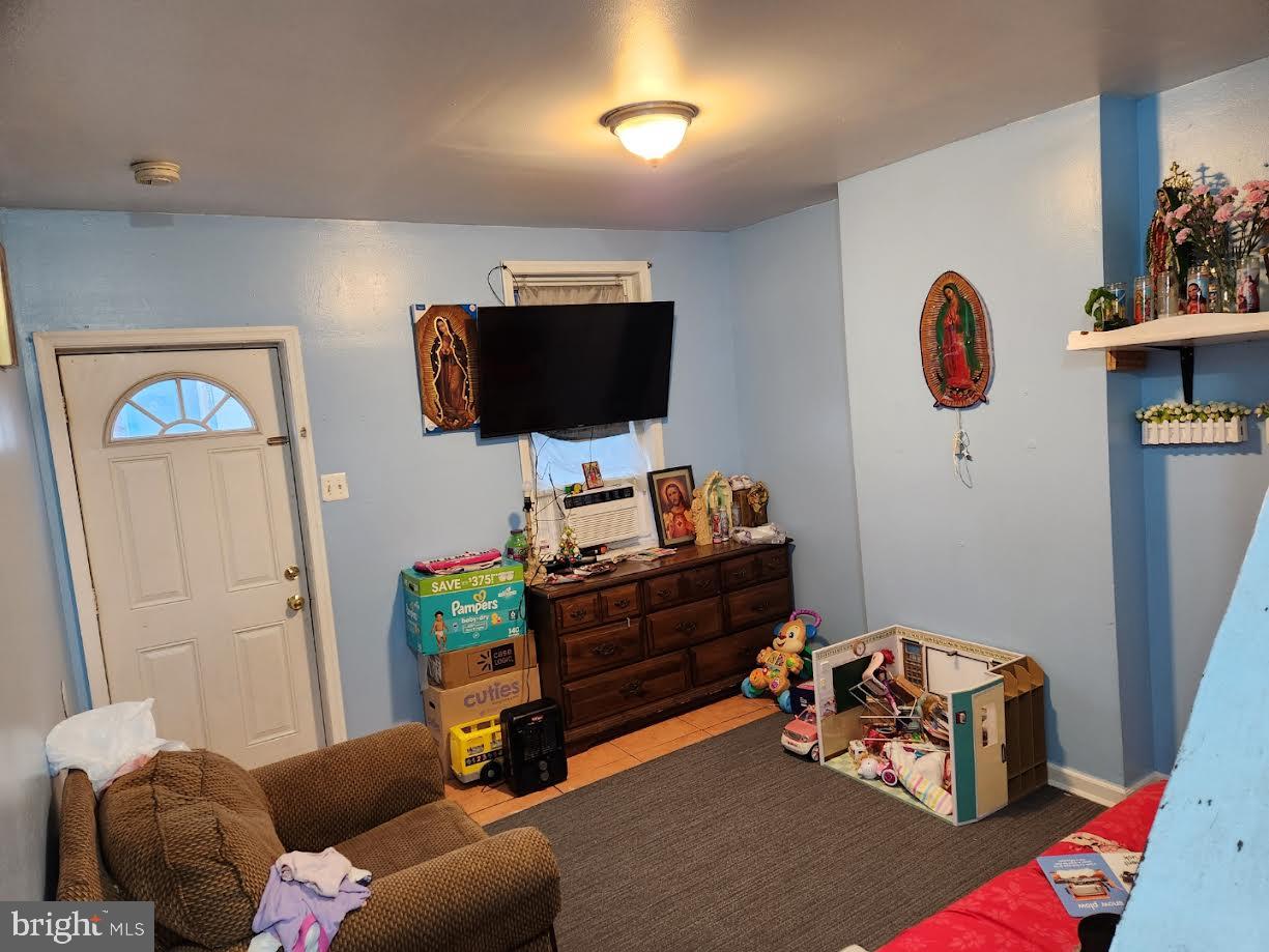 NORRISTOWN - Residential