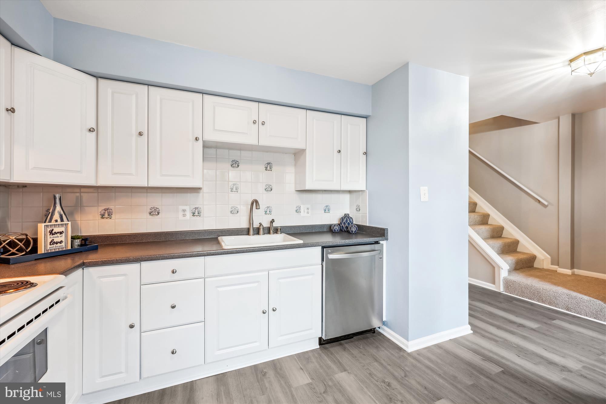 GERMANTOWN VIEW - Residential