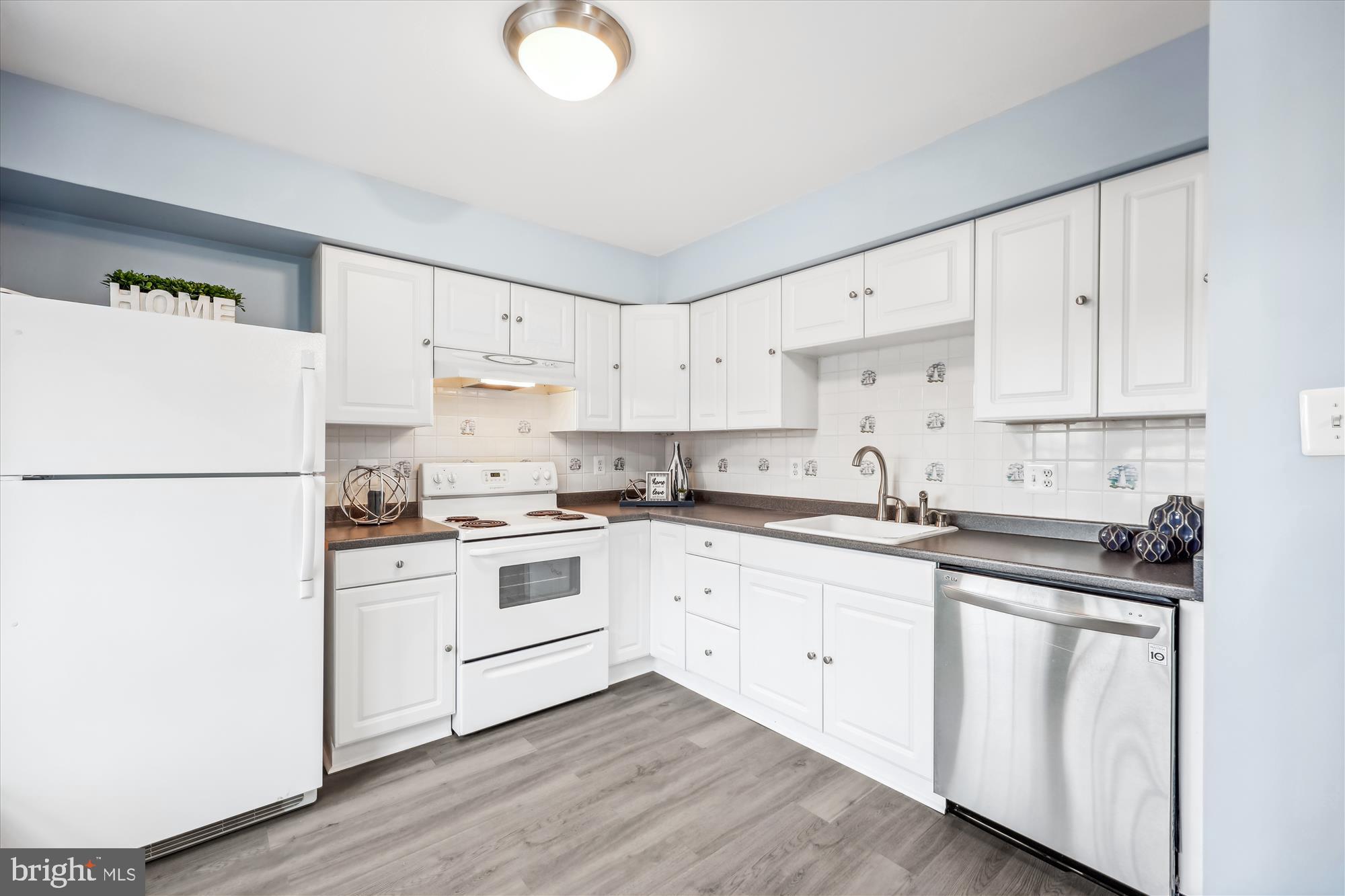 GERMANTOWN VIEW - Residential