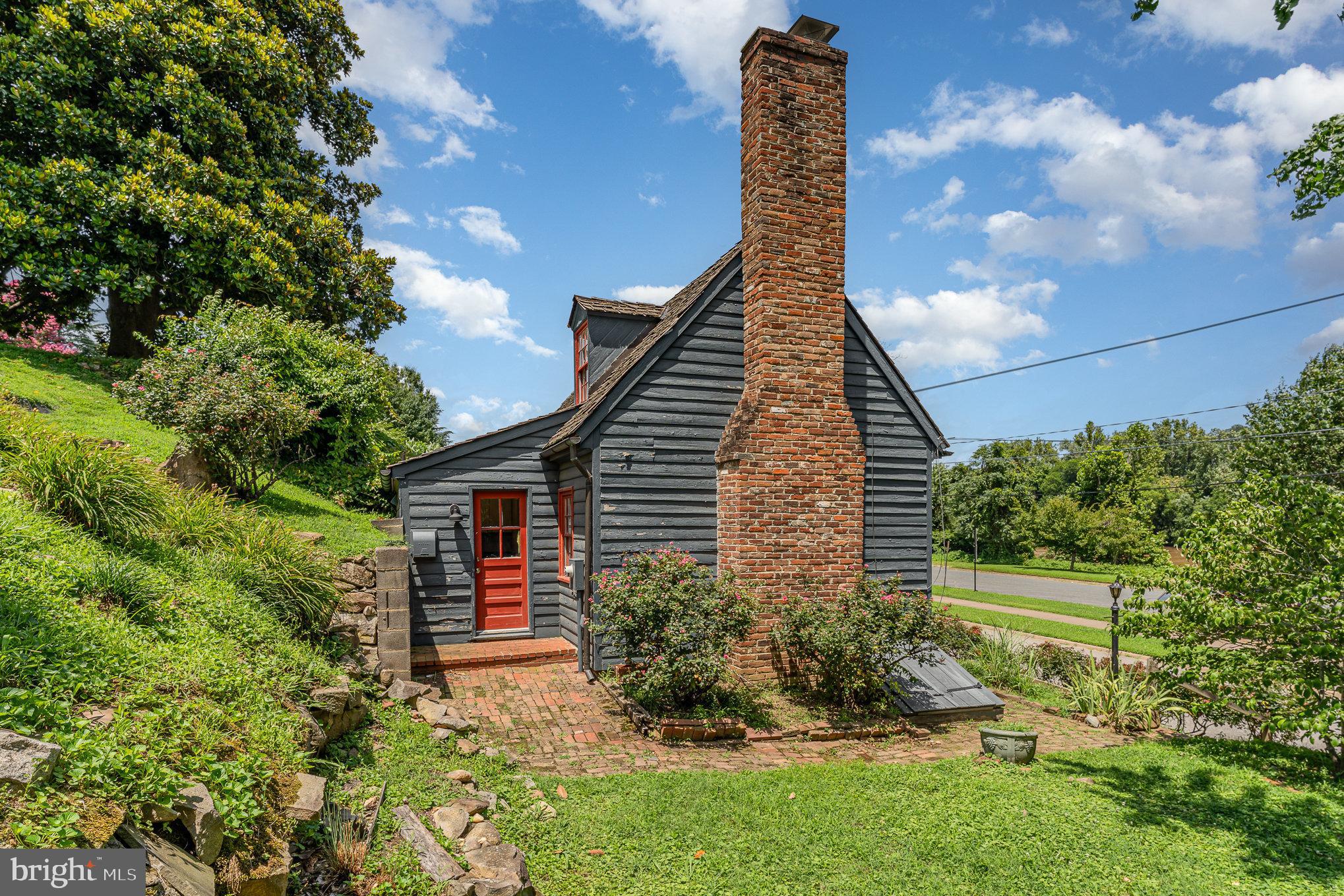 HISTORIC DISTRICT - Residential