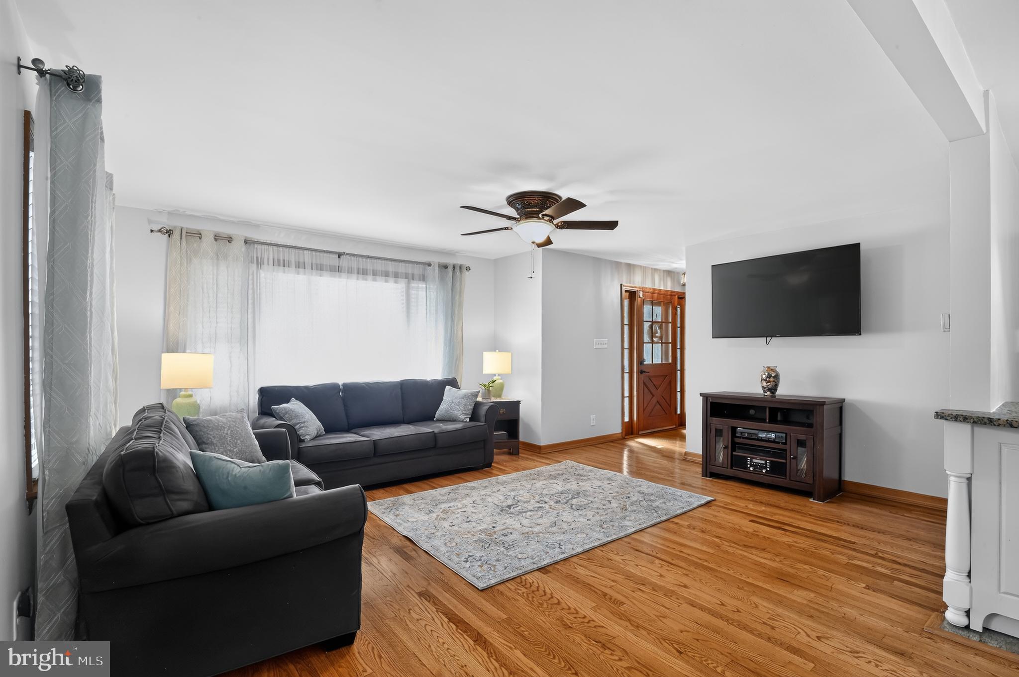 8 E FOREST GLEN DRIVE