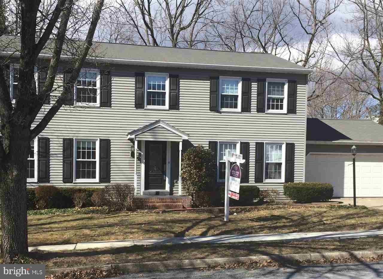 OLDE COLONIAL VILLAGE - Residential
