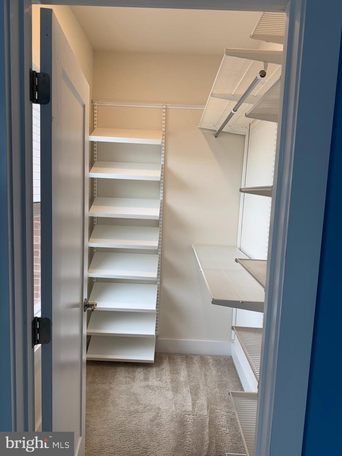 ONE LOUDOUN - Residential Lease