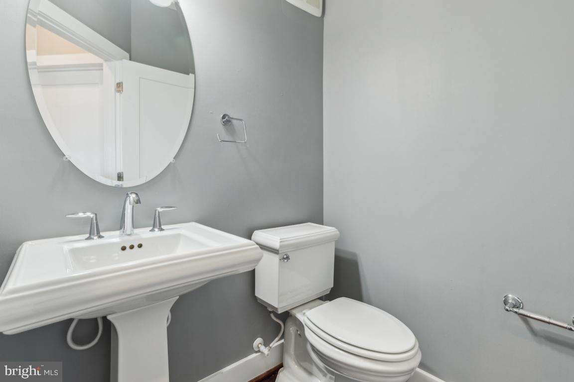 ONE LOUDOUN - Residential Lease